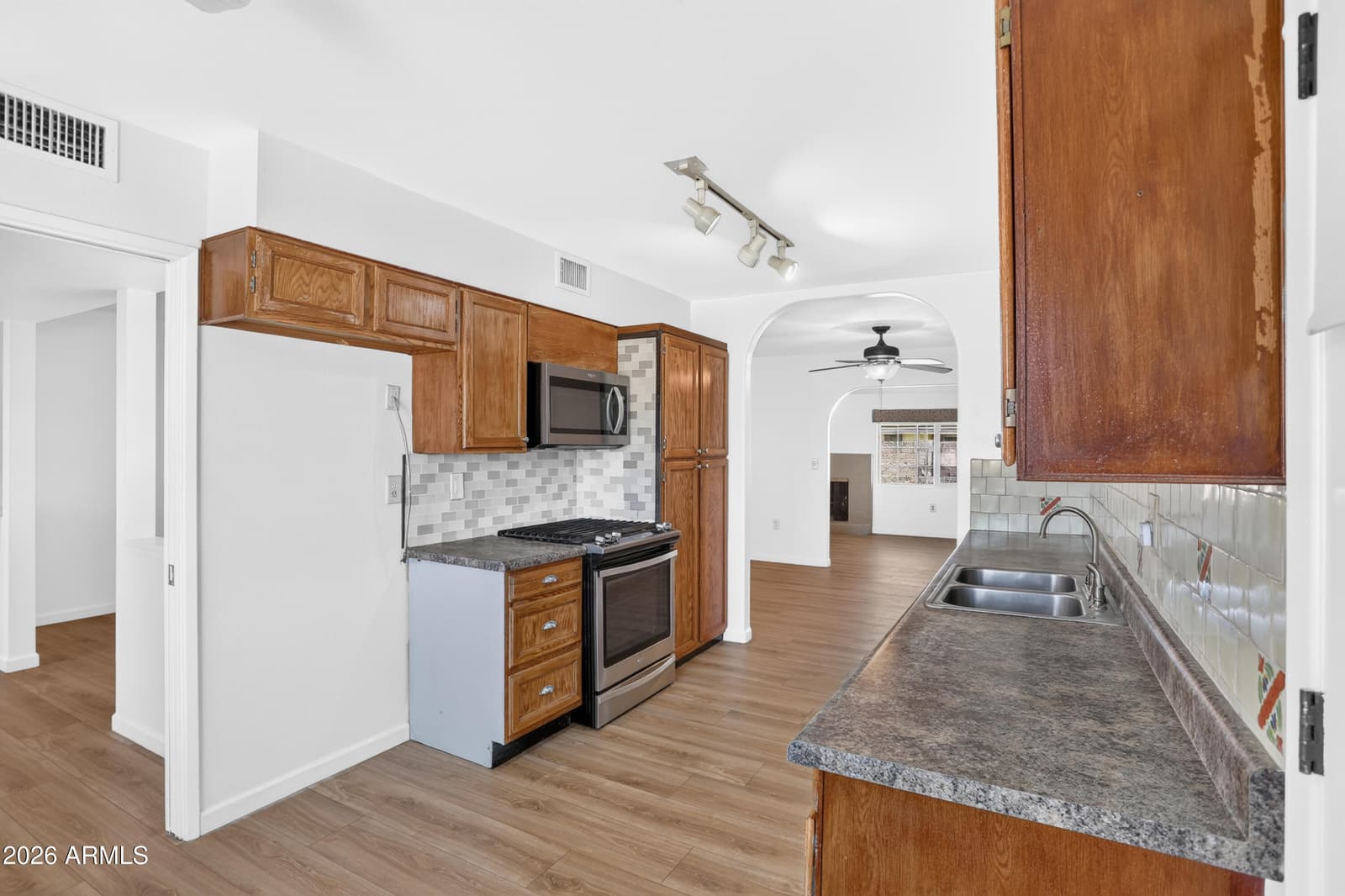 10613 W MEADE Drive, Sun City, AZ 85351 — photo 13 of 31