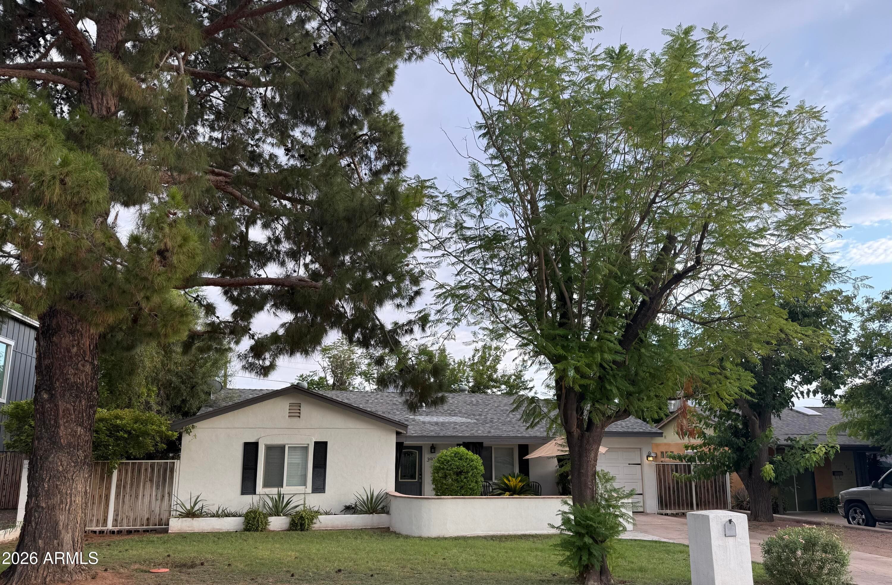 3907 E DEVONSHIRE Avenue, Phoenix, AZ 85018