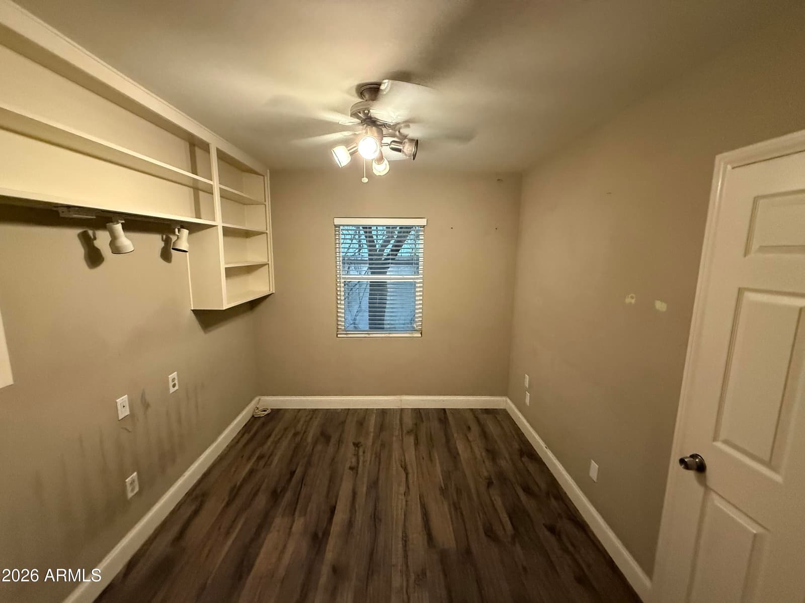 3907 E DEVONSHIRE Avenue, Phoenix, AZ 85018 — photo 13 of 19