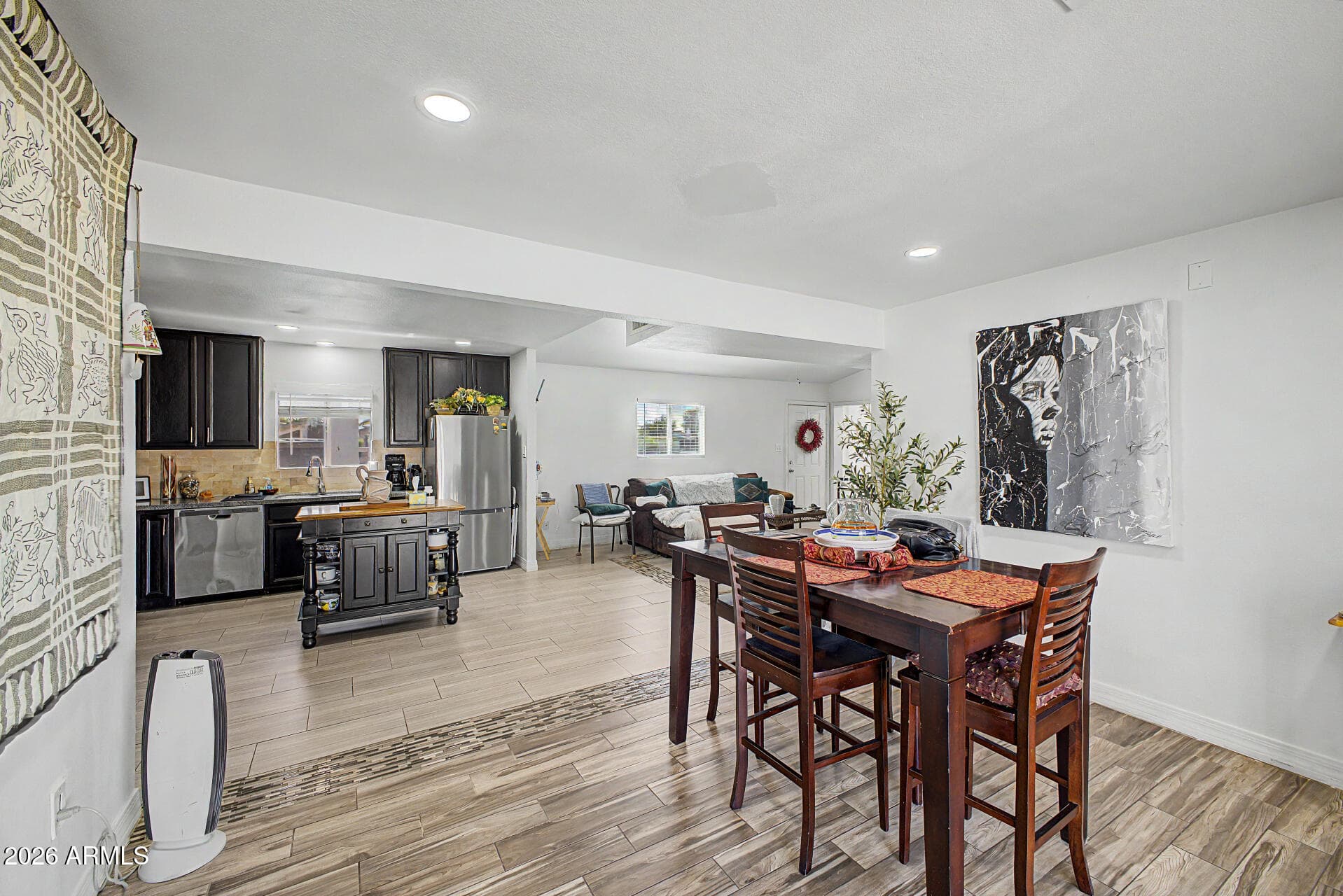 10526 W DEVONSHIRE Avenue, Phoenix, AZ 85037 — photo 9 of 27