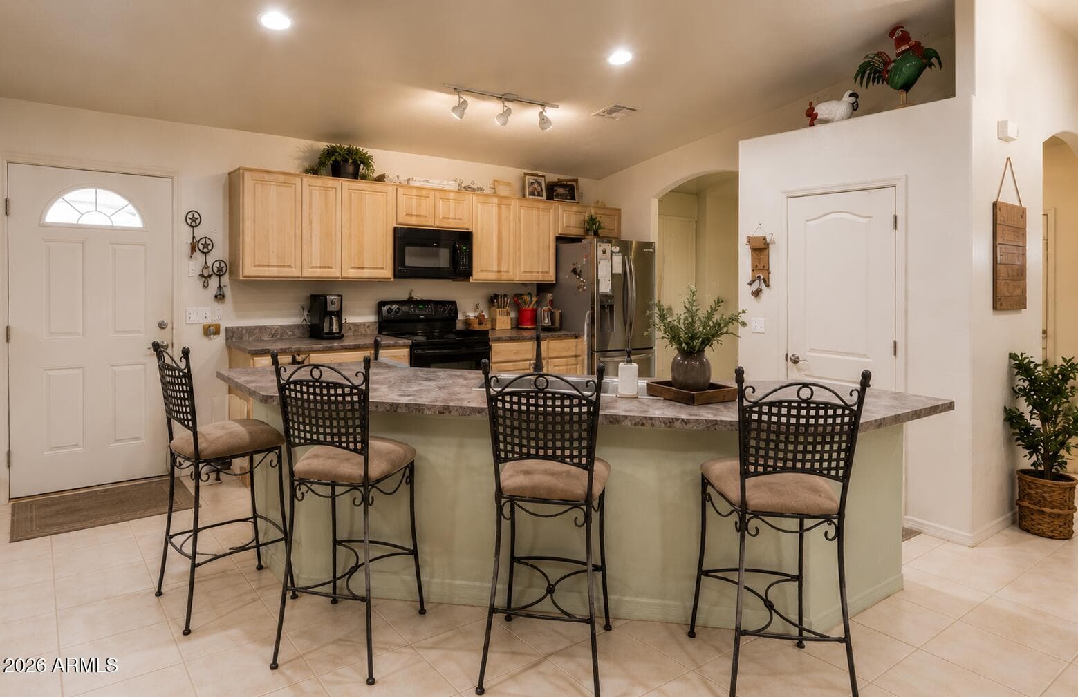 1572 W Mary K Drive, Casa Grande, AZ 85194 — photo 8 of 31