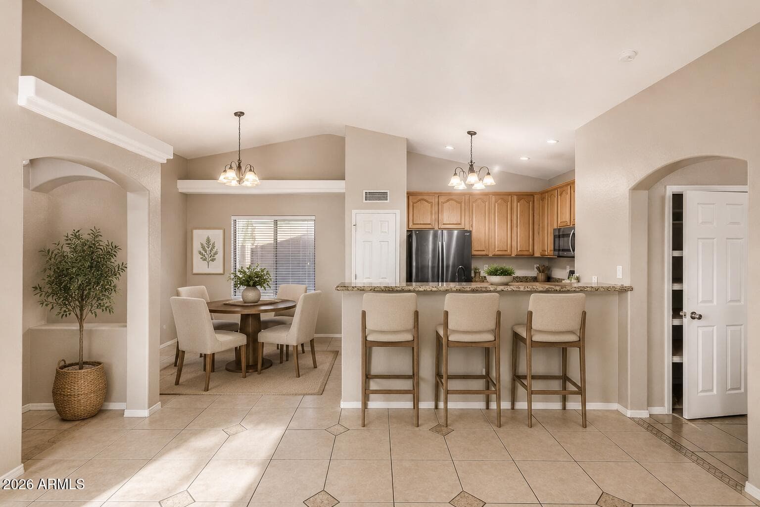 1738 E SAN XAVIER Drive, Casa Grande, AZ 85122 — photo 10 of 38