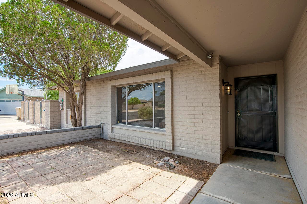 5215 W VIA CAMILLE, Glendale, AZ 85306 — photo 6 of 29