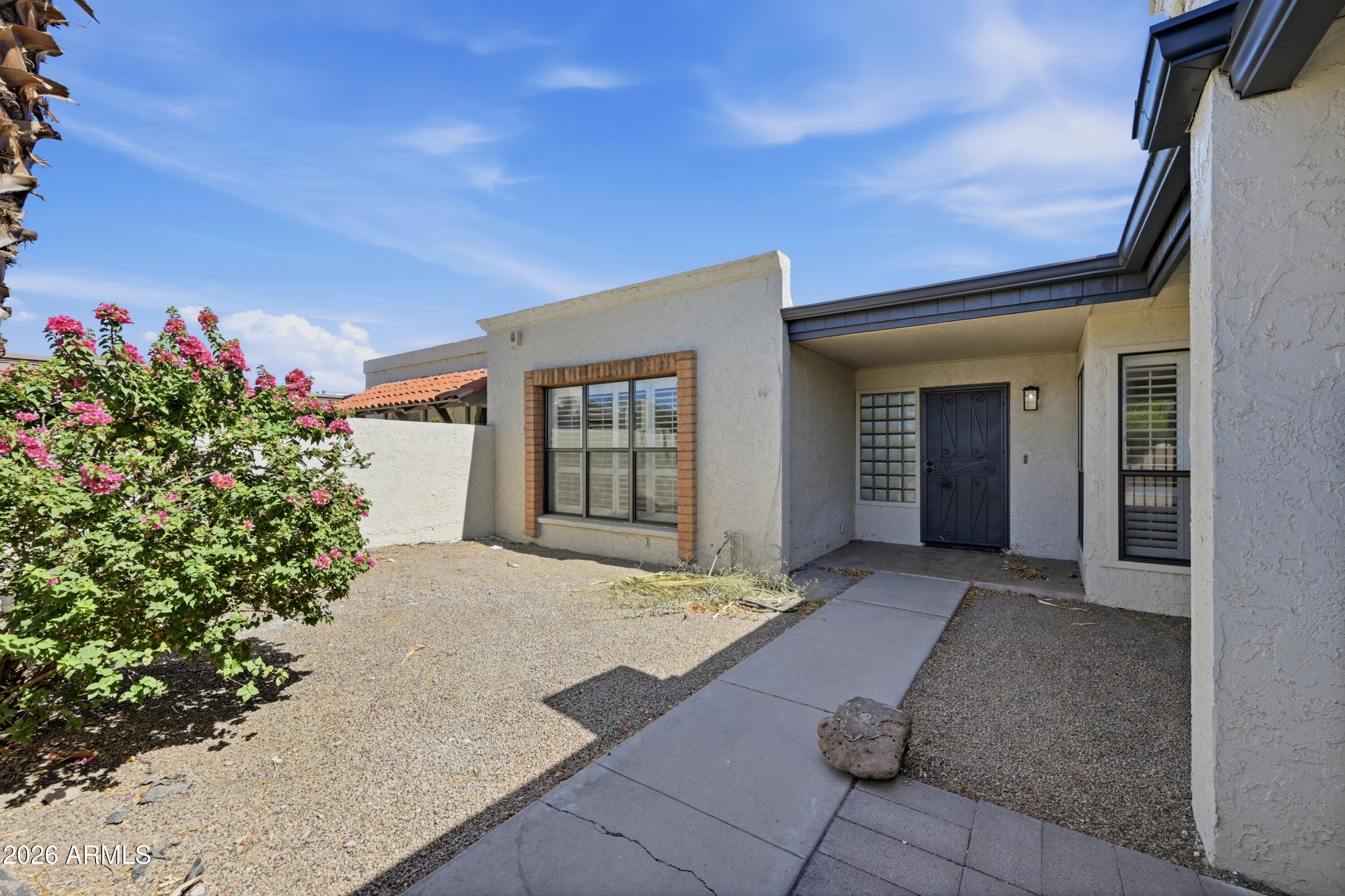 2905 W GLENDALE Avenue, Phoenix, AZ 85051 — photo 5 of 31
