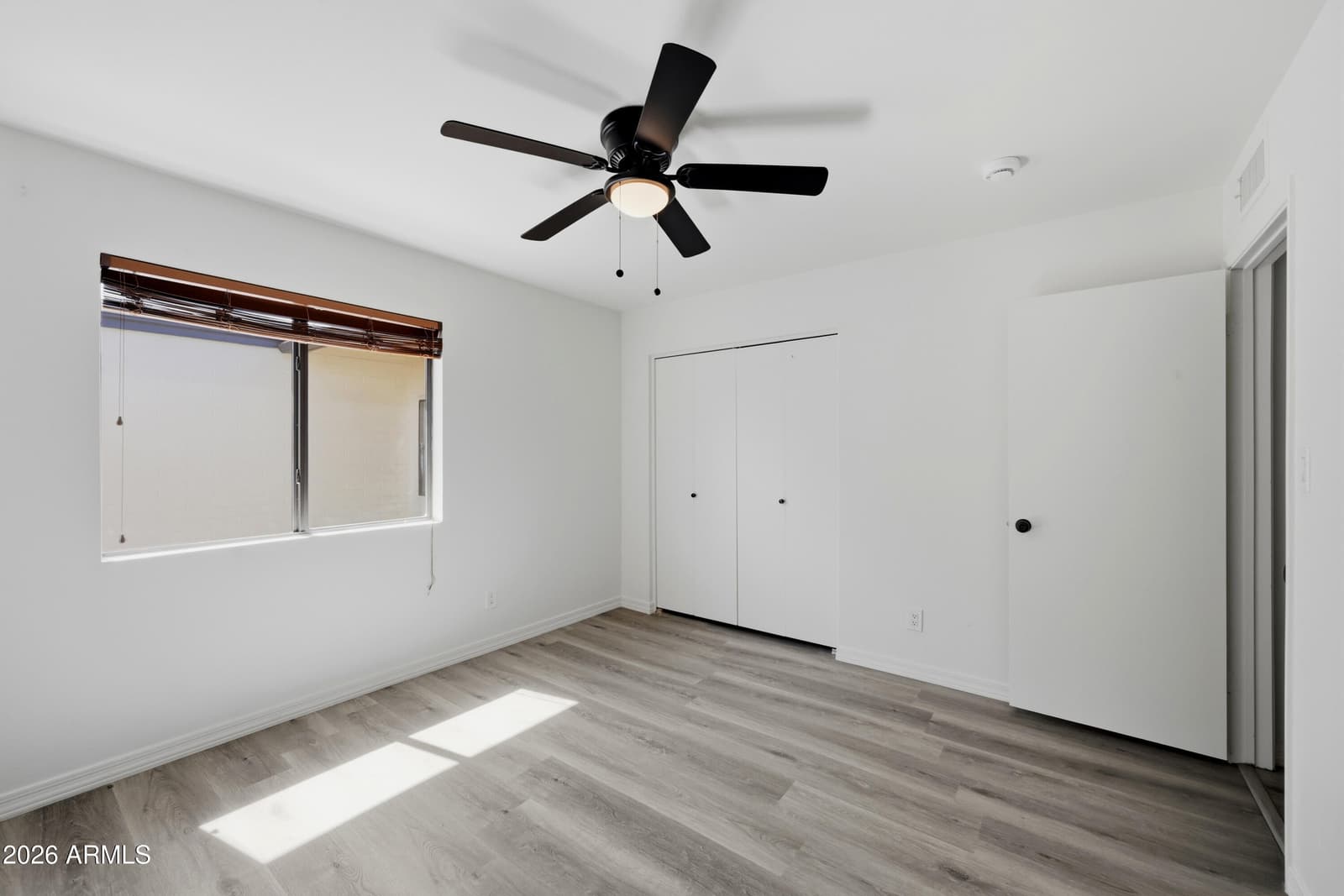 2905 W GLENDALE Avenue, Phoenix, AZ 85051 — photo 19 of 31