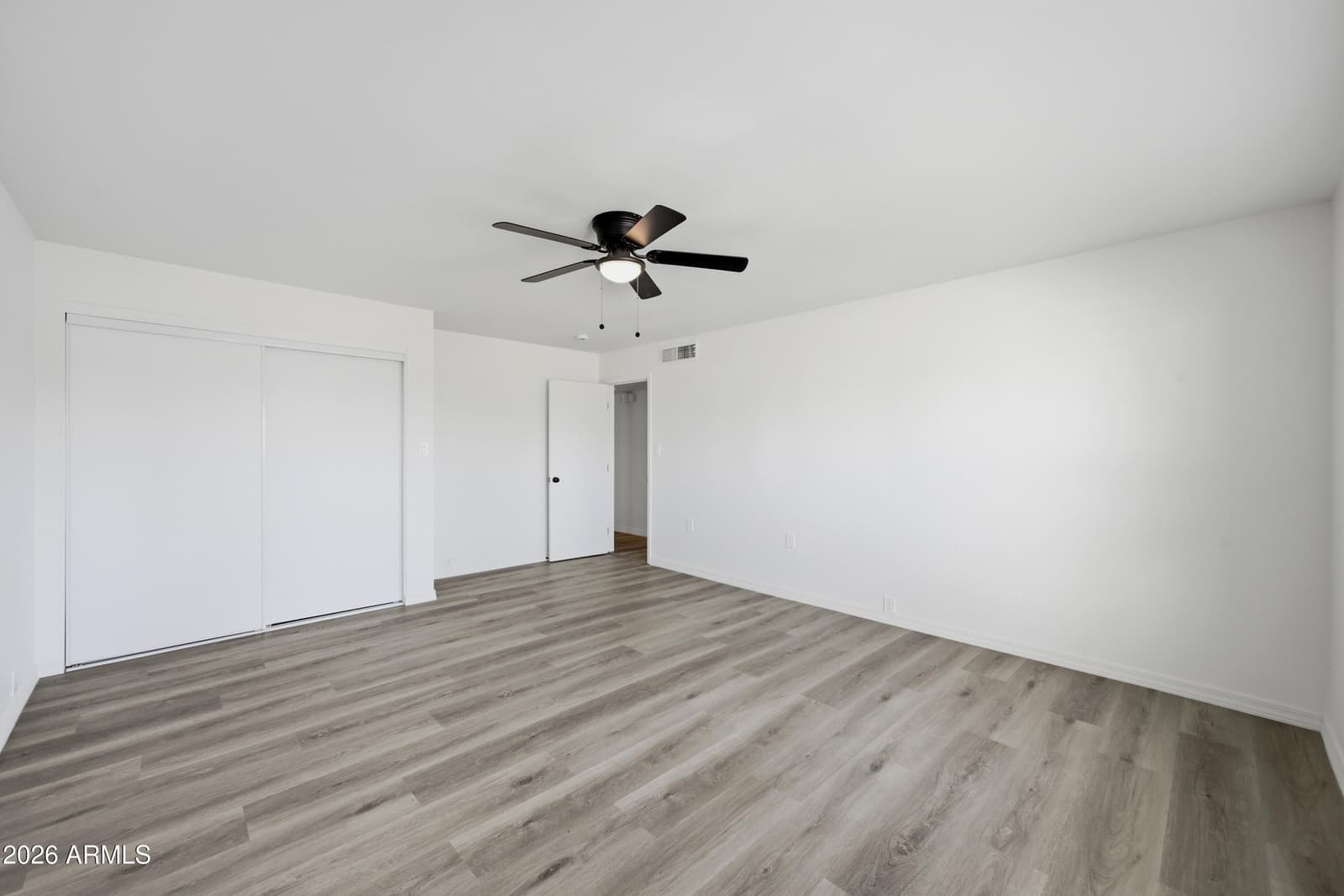2905 W GLENDALE Avenue, Phoenix, AZ 85051 — photo 22 of 31