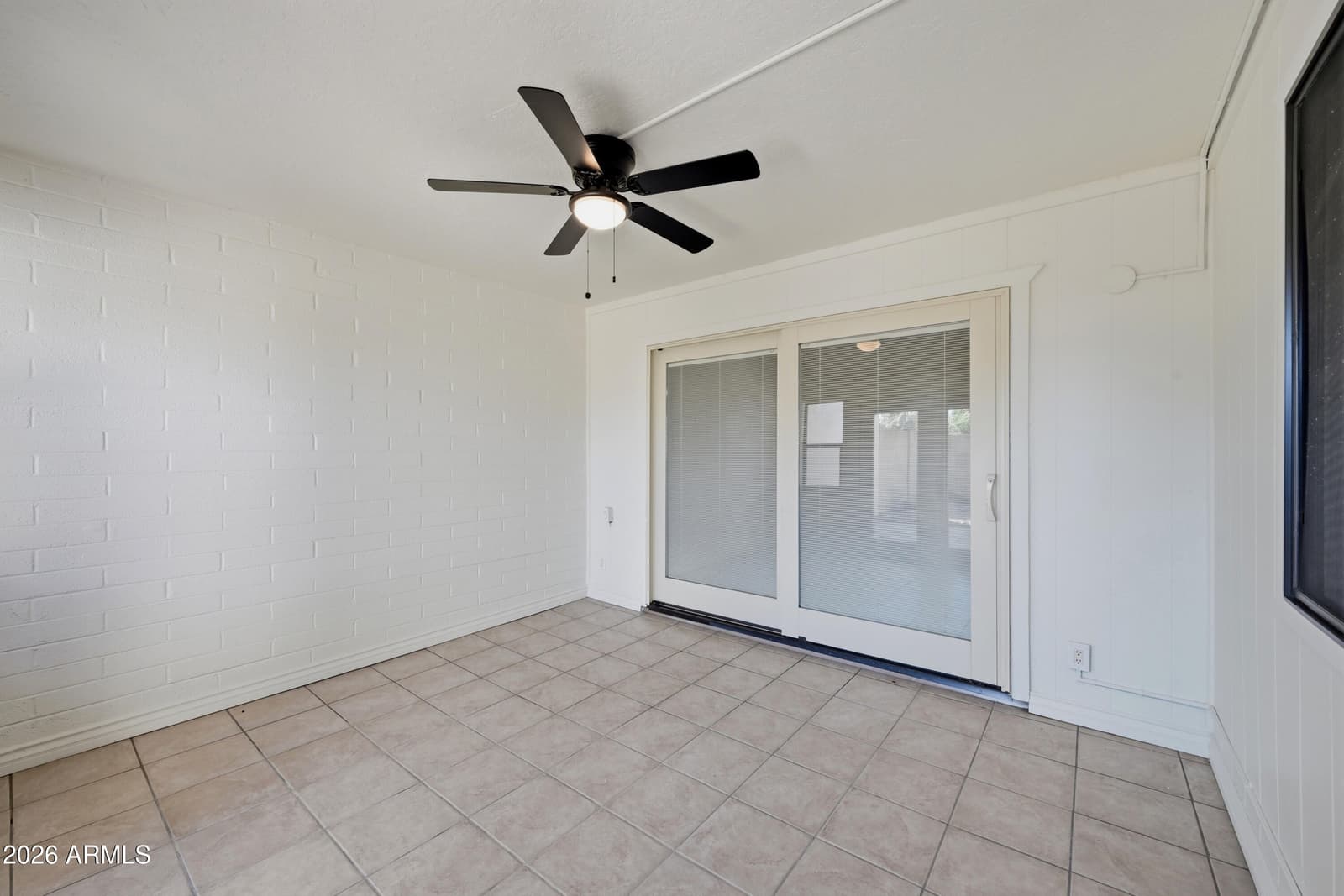 2905 W GLENDALE Avenue, Phoenix, AZ 85051 — photo 27 of 31