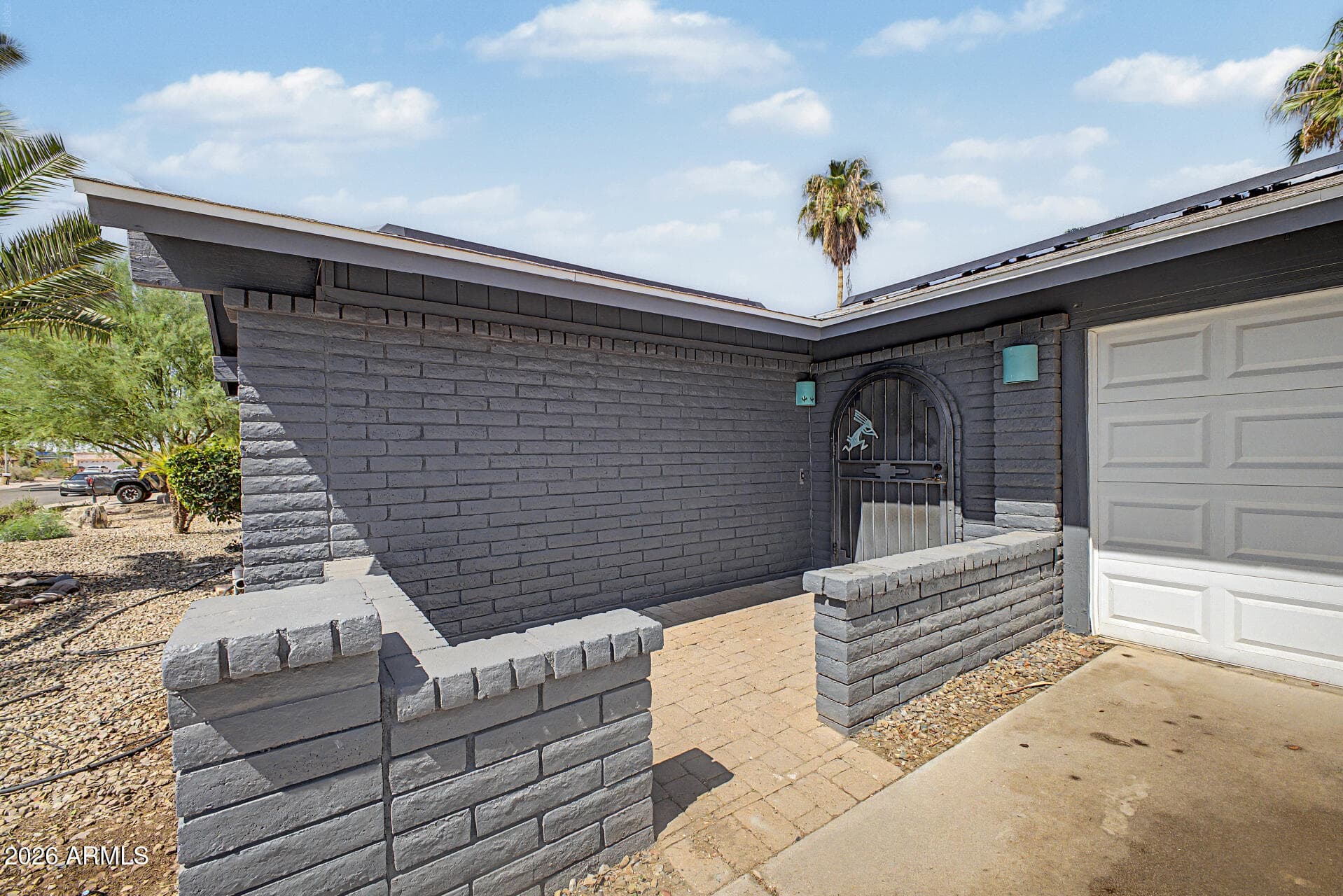 3047 S ROGERS, Mesa, AZ 85202 — photo 3 of 27