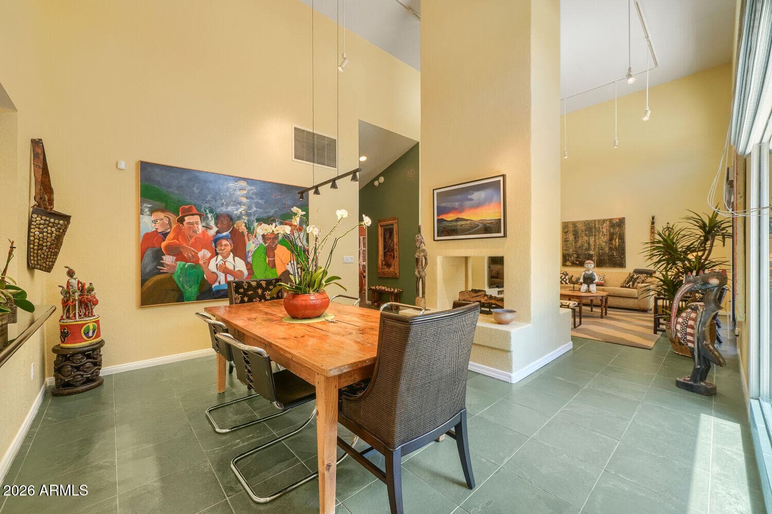3047 E STELLA Lane, Phoenix, AZ 85016 — photo 10 of 28