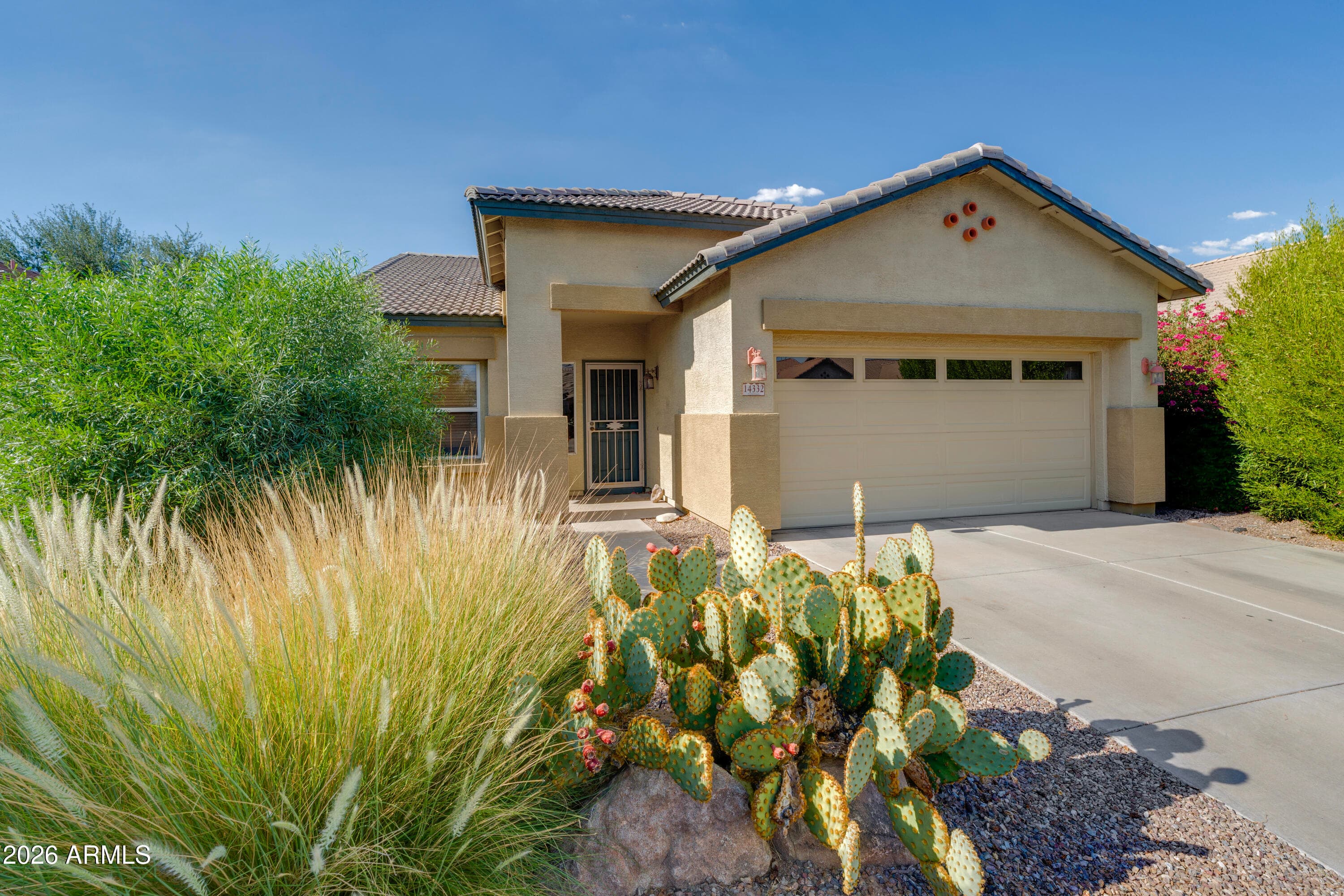 14332 W Mitchell Drive, Goodyear, AZ 85338 — photo 3 of 24