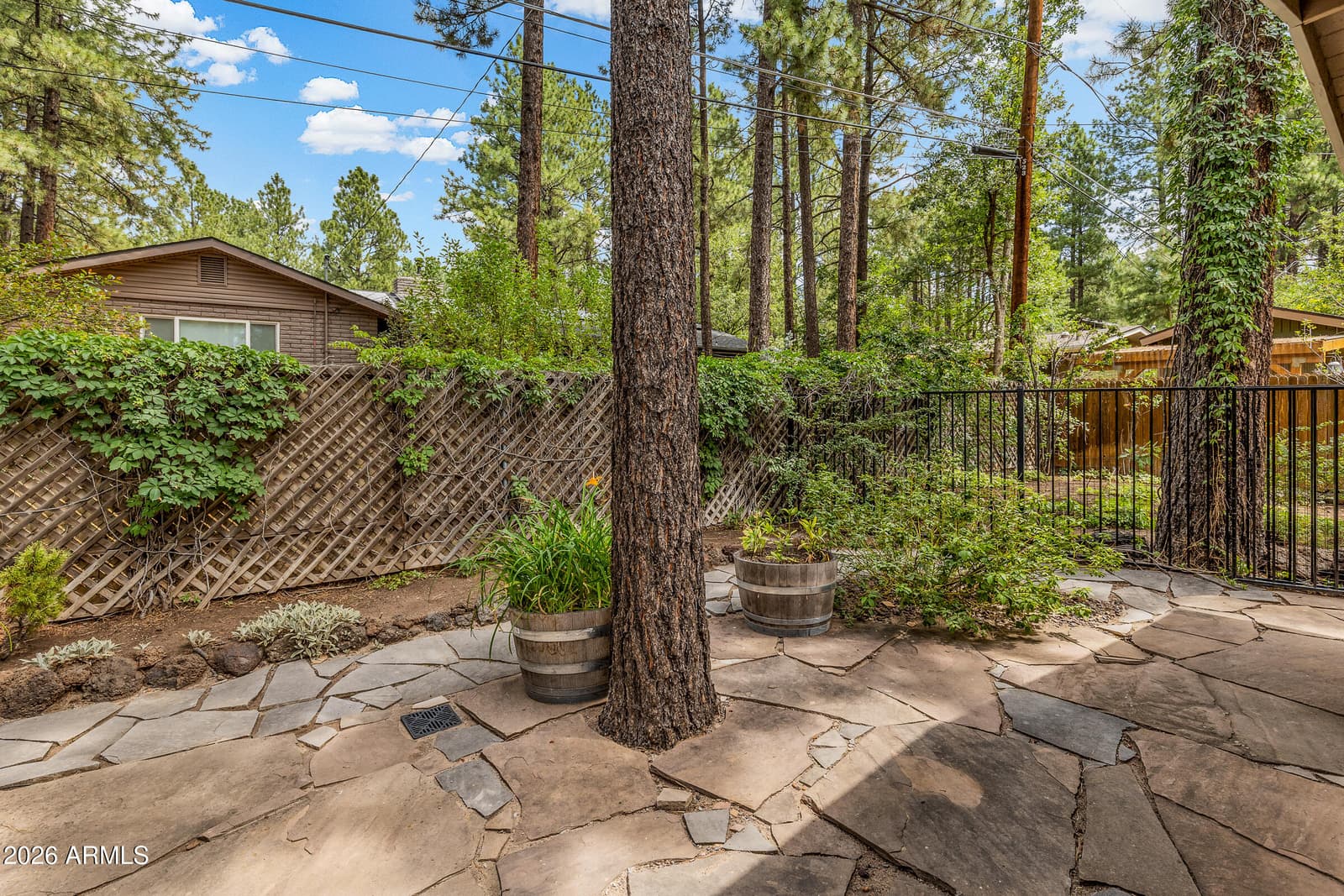 523 N JAMES Street, Flagstaff, AZ 86001 — photo 37 of 40