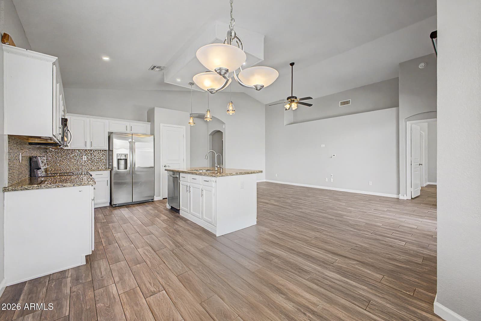 2428 E Cielo Grande Avenue, Phoenix, AZ 85024 — photo 11 of 37
