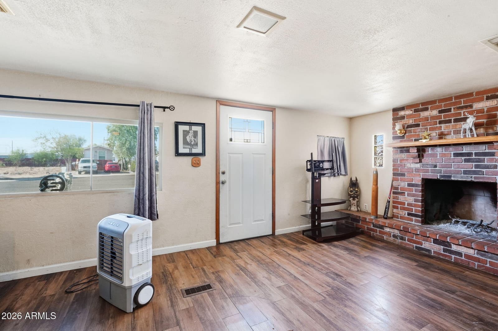 8145 E BUTTE Street, Mesa, AZ 85207 — photo 4 of 13