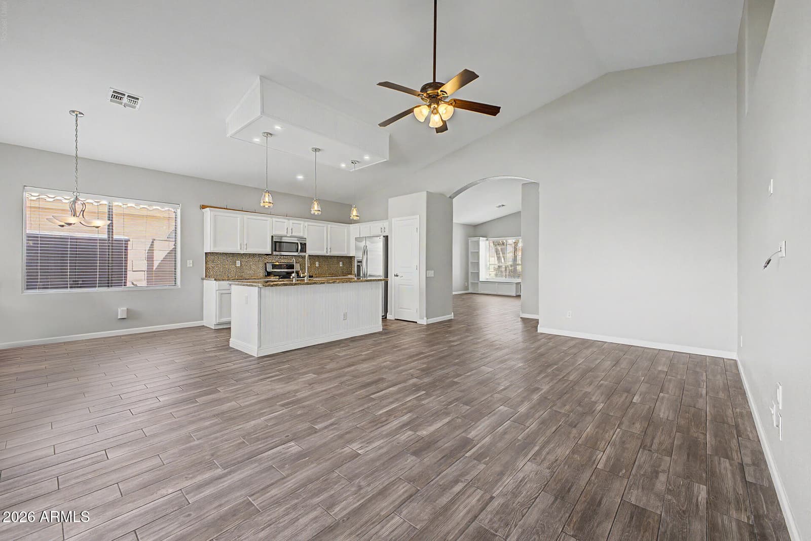 2428 E Cielo Grande Avenue, Phoenix, AZ 85024 — photo 9 of 37