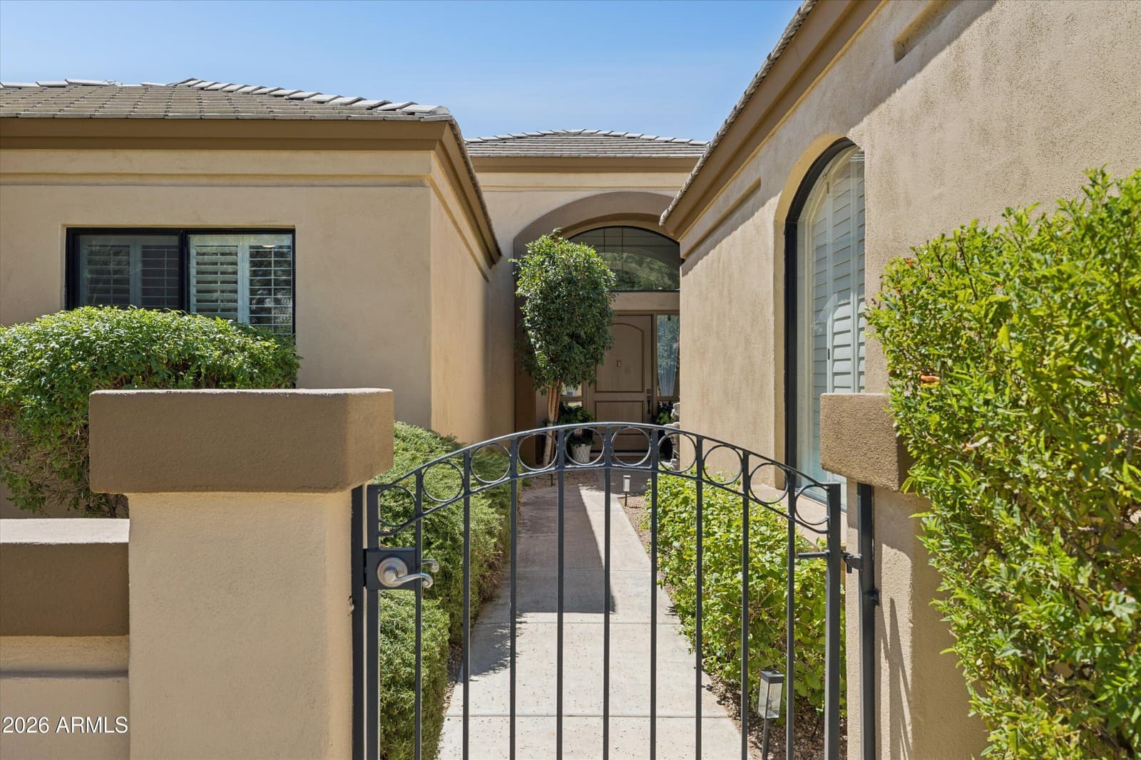 7323 E GAINEY RANCH Road 18, Scottsdale, AZ 85258 — photo 8 of 87