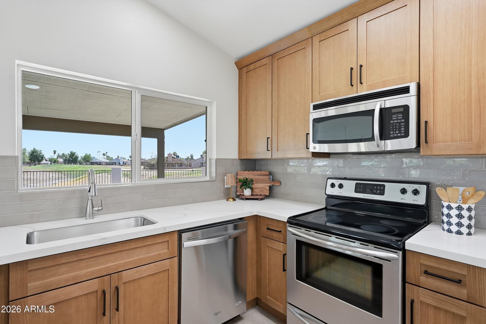 8585 N 108TH Drive, Peoria, AZ 85345 — photo 3 of 39