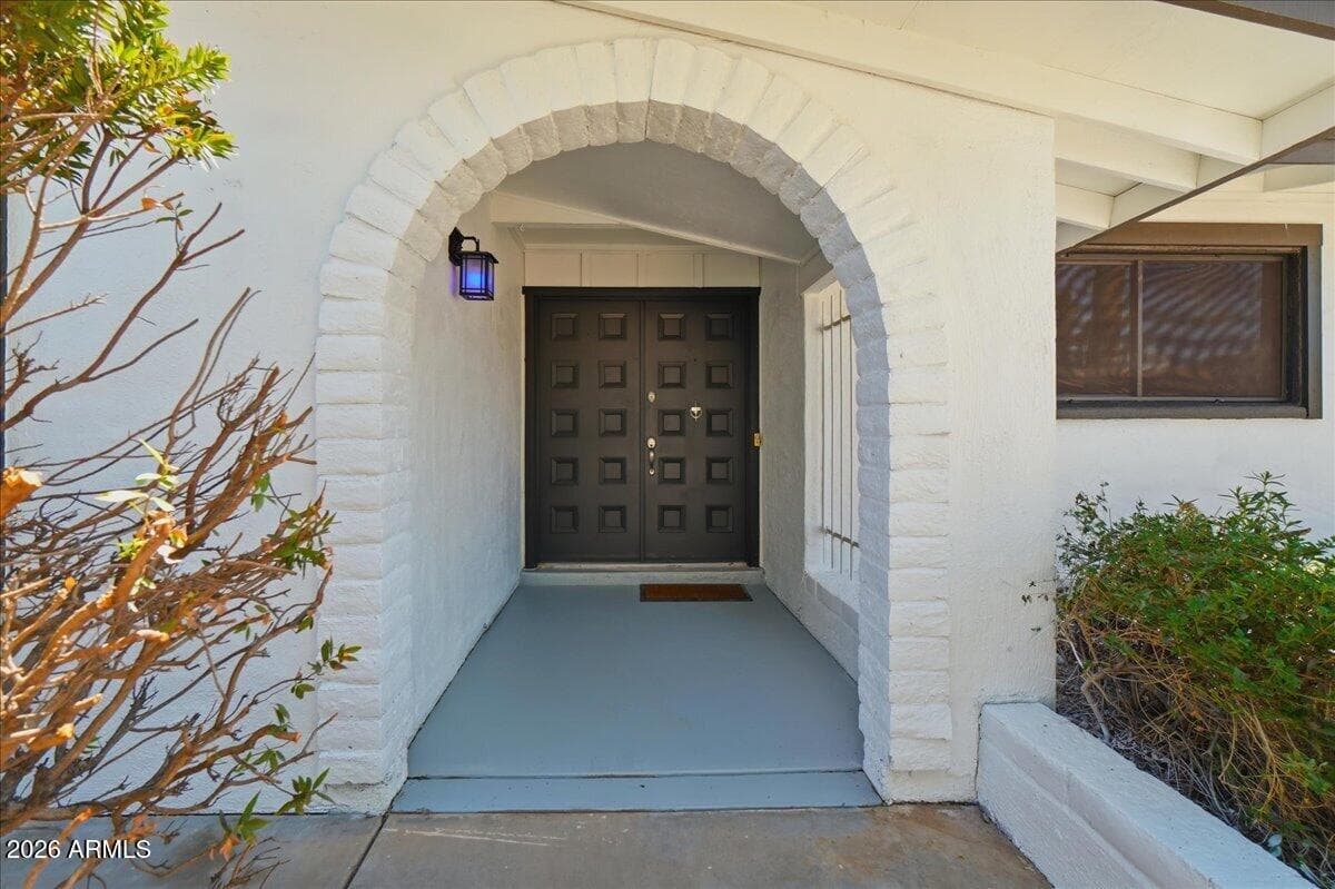 6217 S HAZELTON Lane, Tempe, AZ 85283 — photo 2 of 17