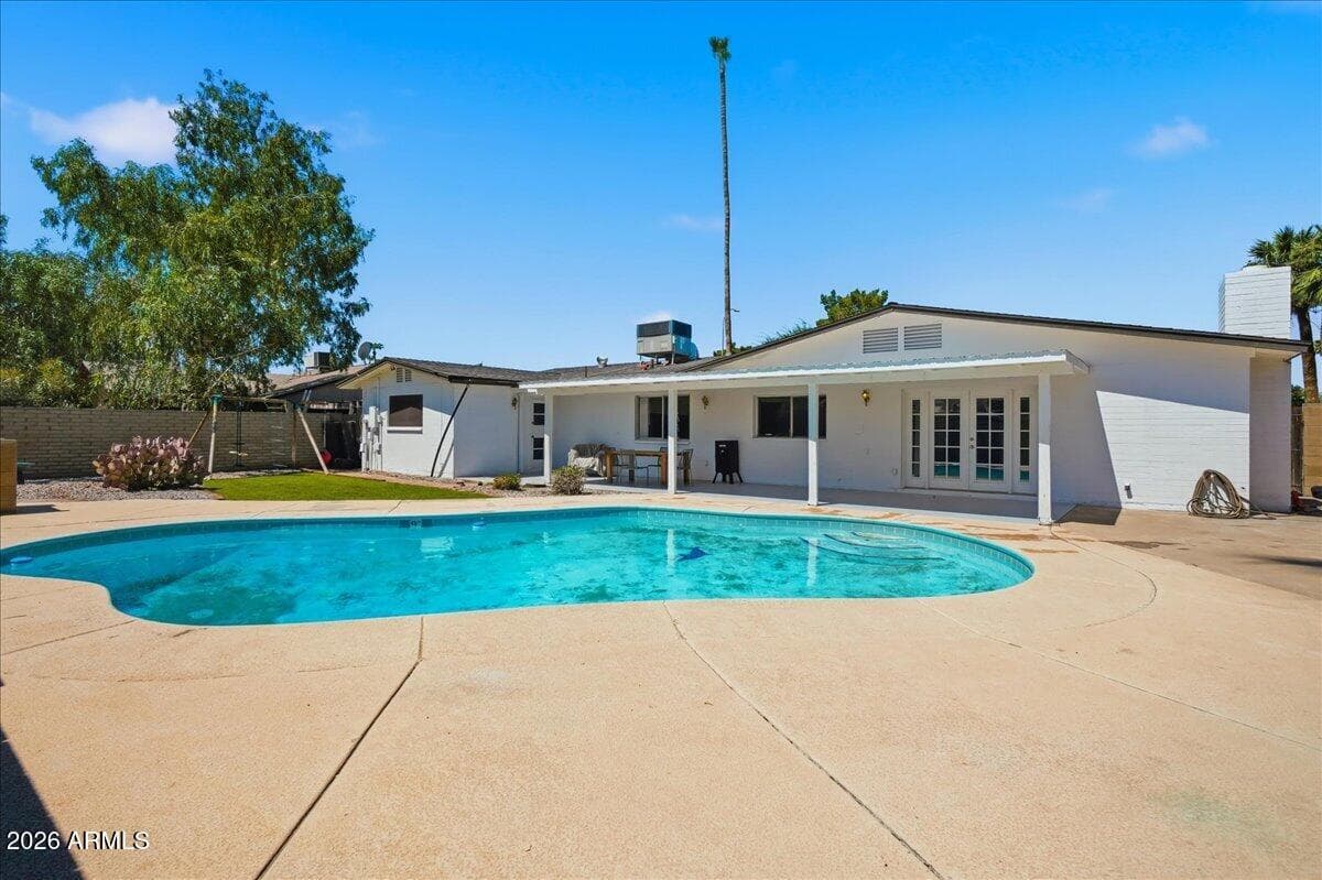 6217 S HAZELTON Lane, Tempe, AZ 85283 — photo 10 of 17