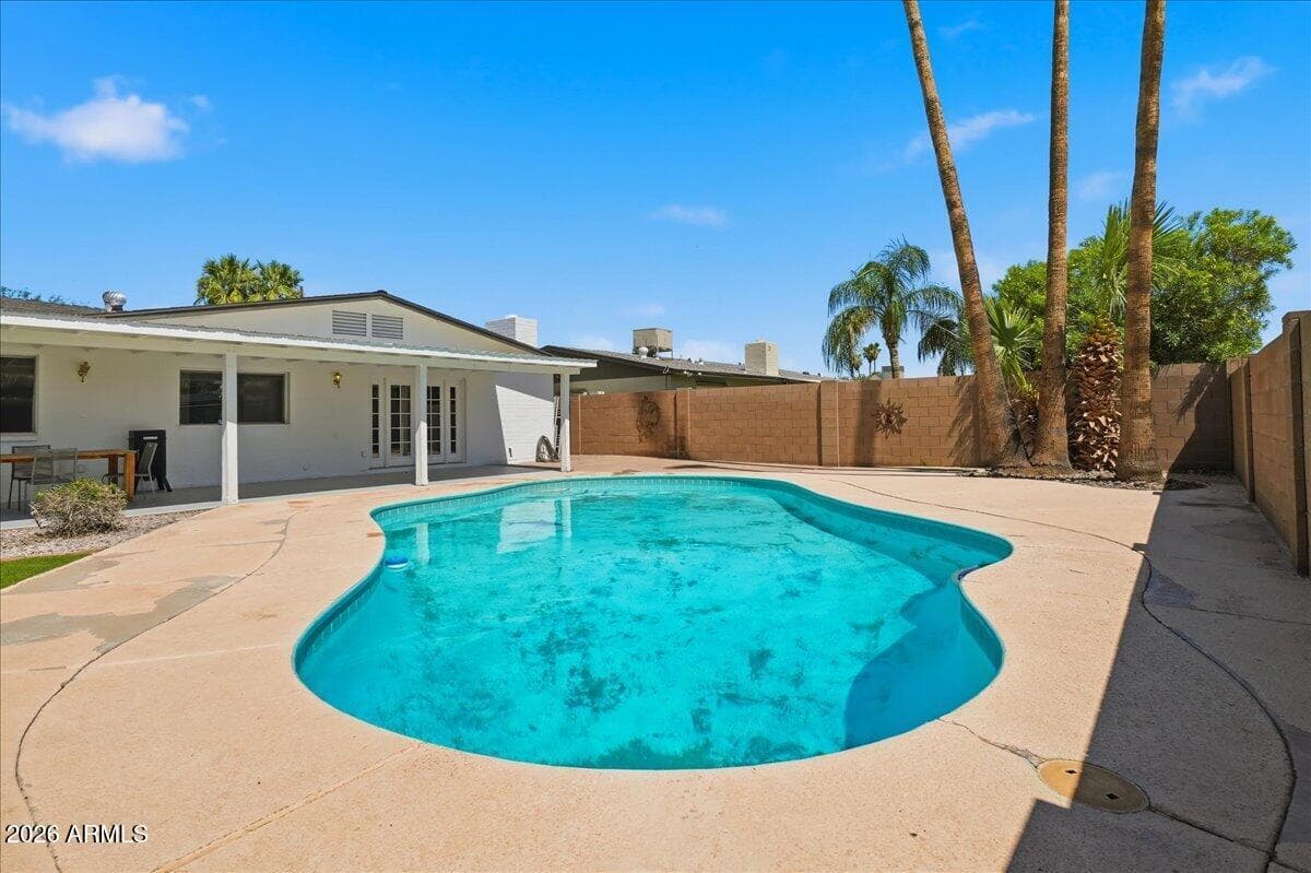 6217 S HAZELTON Lane, Tempe, AZ 85283 — photo 11 of 17