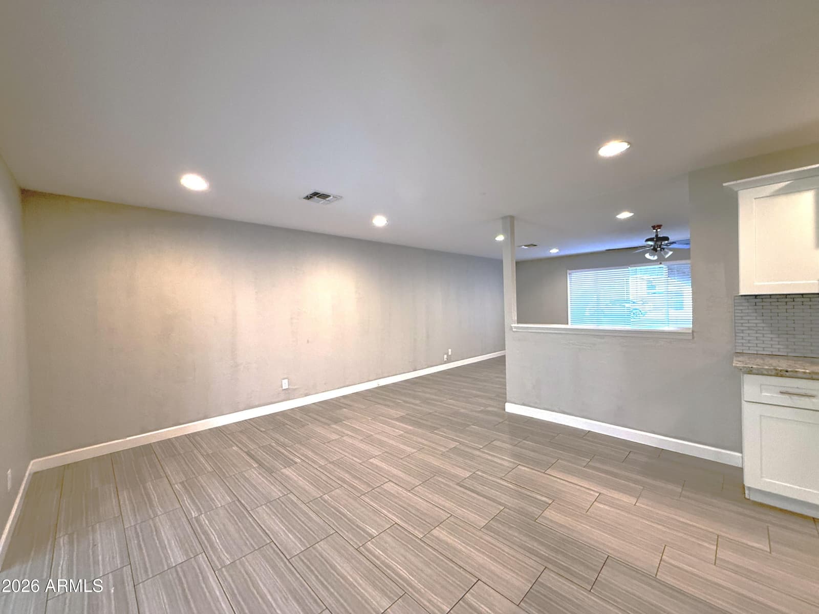 224 E MINTON Drive, Tempe, AZ 85282 — photo 4 of 15