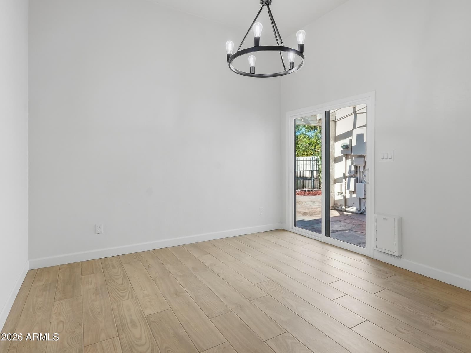 326 E HUNTINGTON Drive, Tempe, AZ 85282 — photo 13 of 25