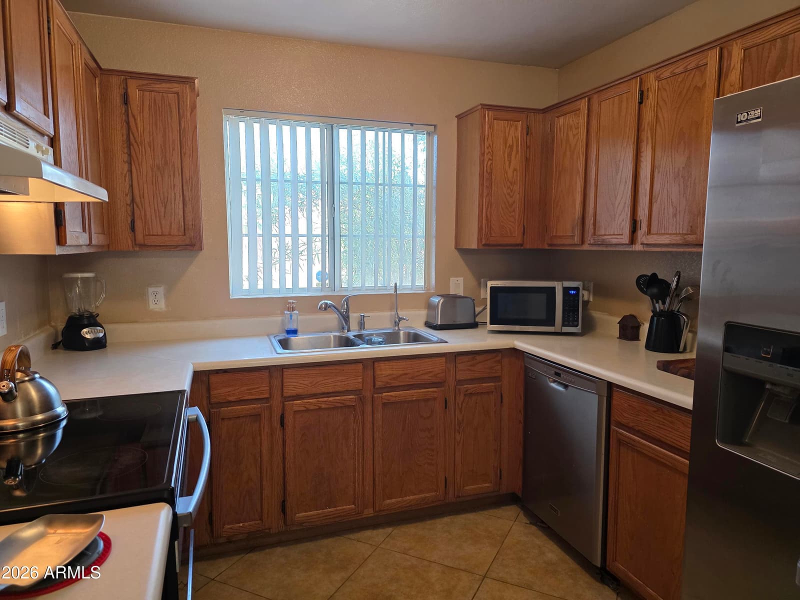 8641 W ROANOKE Avenue, Phoenix, AZ 85037 — photo 3 of 22
