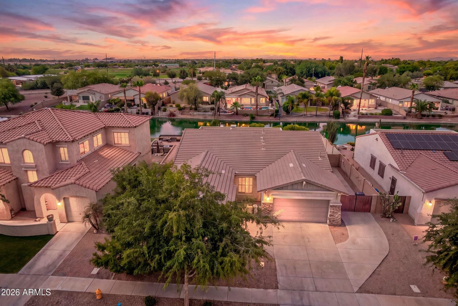 662 E Torrey Pines Place, Chandler, AZ 85249 — photo 1 of 71
