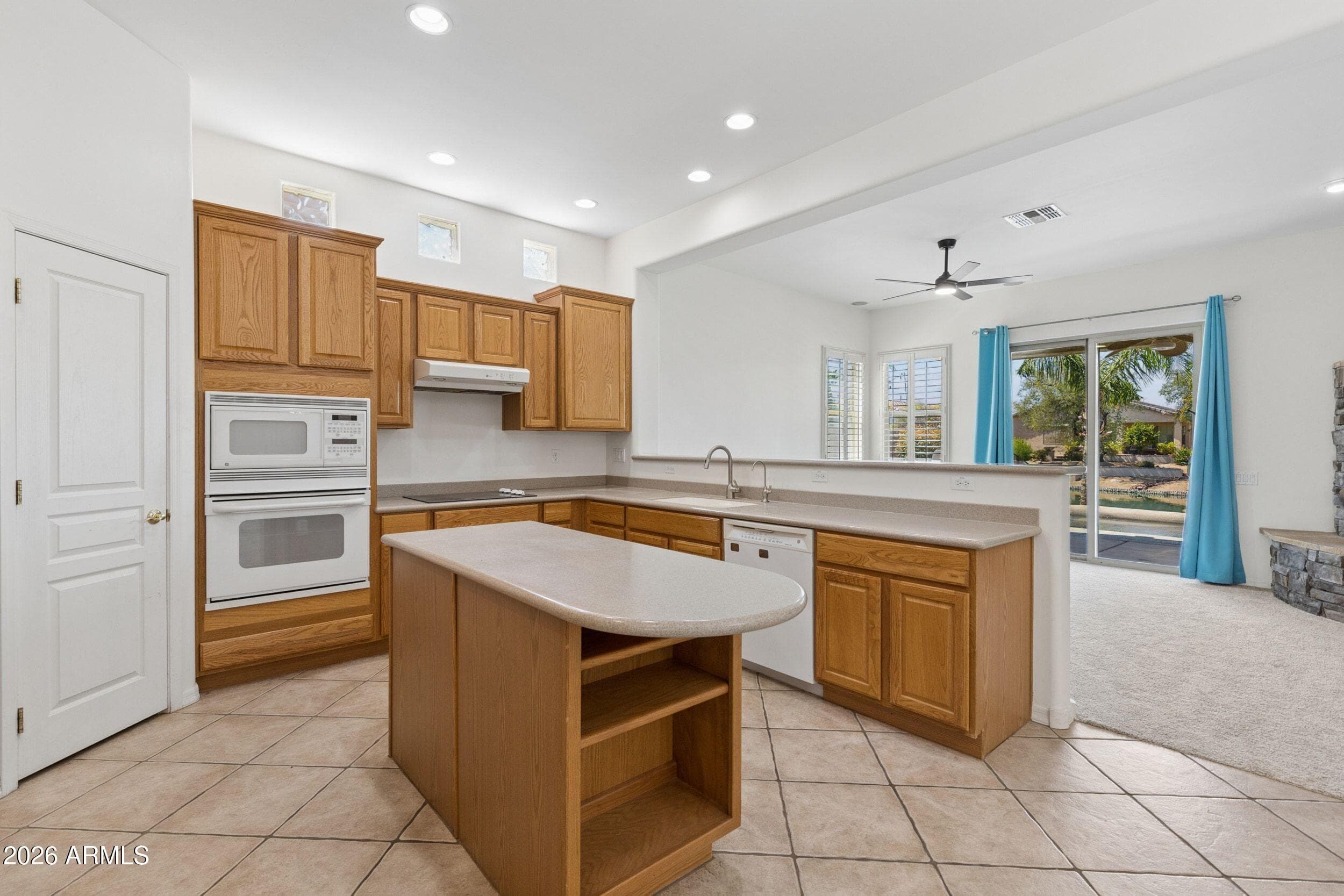 662 E Torrey Pines Place, Chandler, AZ 85249 — photo 19 of 71