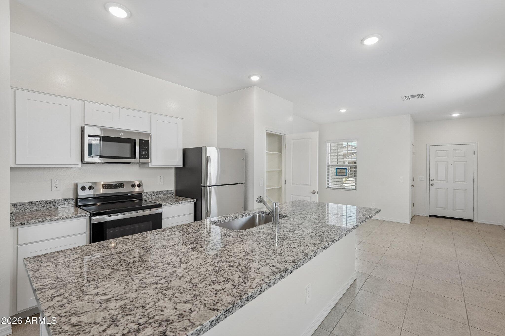 2489 E EQUINE Drive, San Tan Valley, AZ 85140 — photo 9 of 31