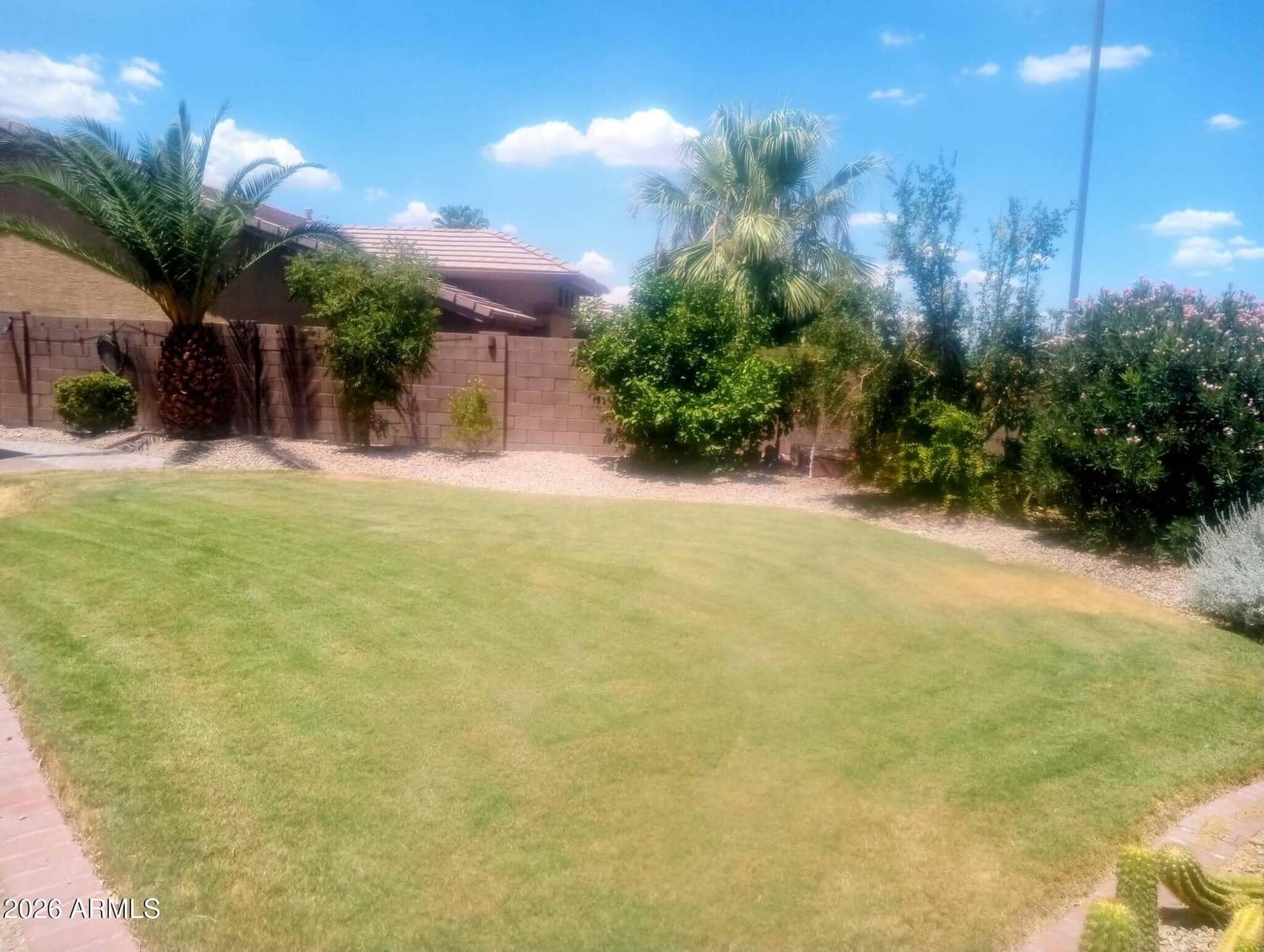 11490 S MORNINGSIDE Drive, Goodyear, AZ 85338 — photo 8 of 28