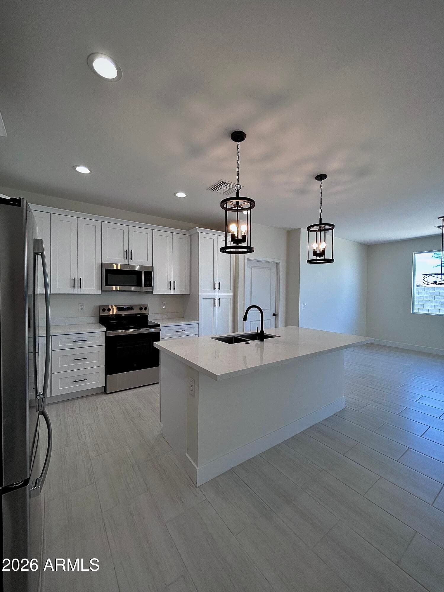 11778 W CABRILLO Drive, Arizona City, AZ 85123 — photo 4 of 44