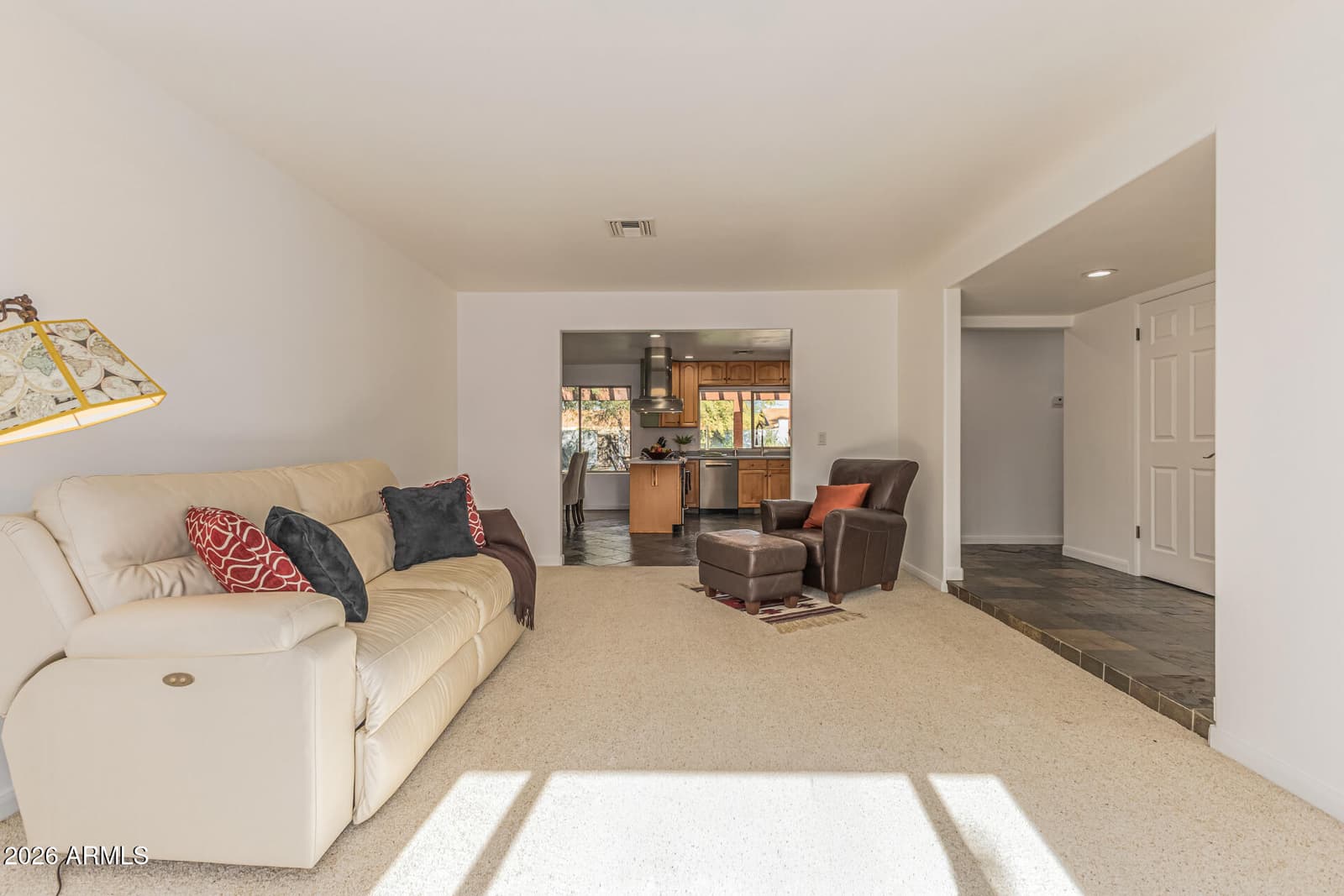 142 E VOLTAIRE Avenue, Phoenix, AZ 85022 — photo 5 of 35