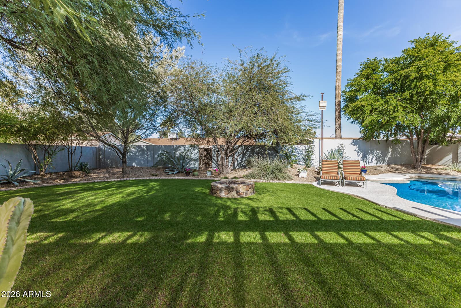 142 E VOLTAIRE Avenue, Phoenix, AZ 85022 — photo 32 of 35