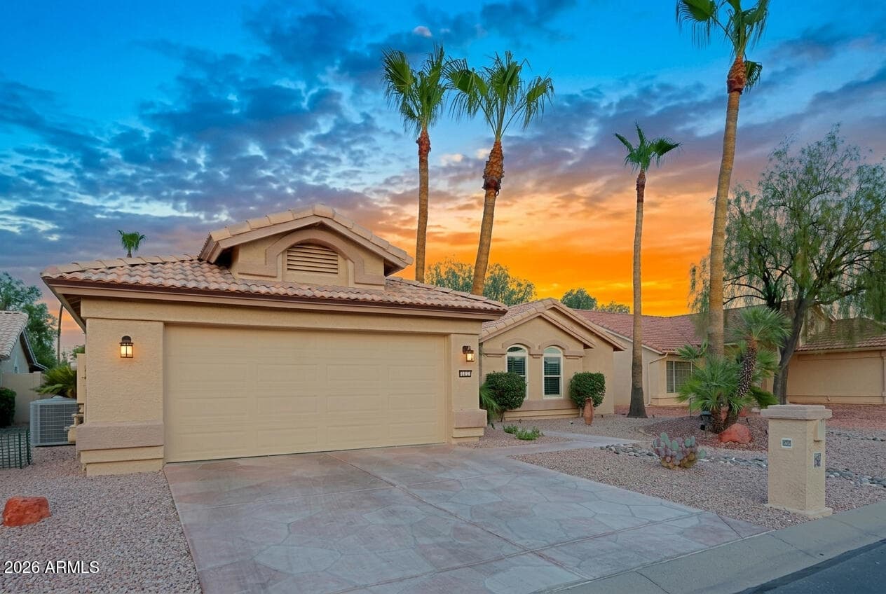 3705 N HOGAN Drive, Goodyear, AZ 85395 — photo 8 of 93