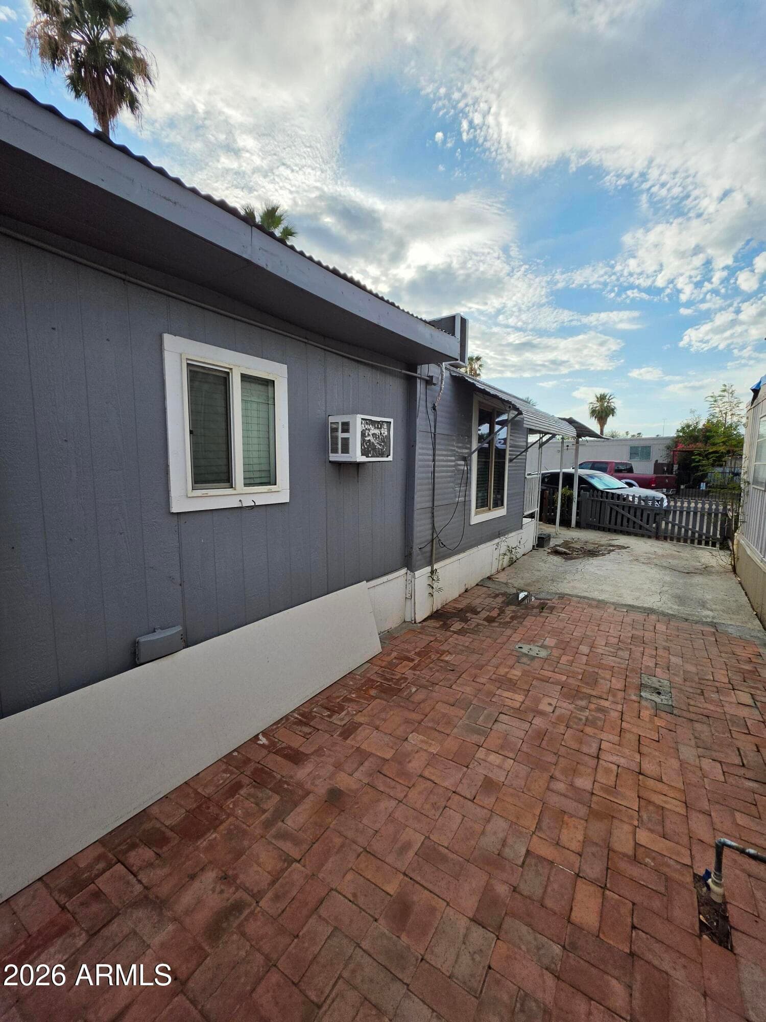5207 N BLACK CANYON Highway 48, Phoenix, AZ 85015 — photo 4 of 23