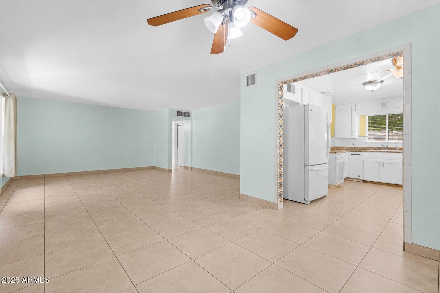 6308 N 13TH Place, Phoenix, AZ 85014 — photo 8 of 32
