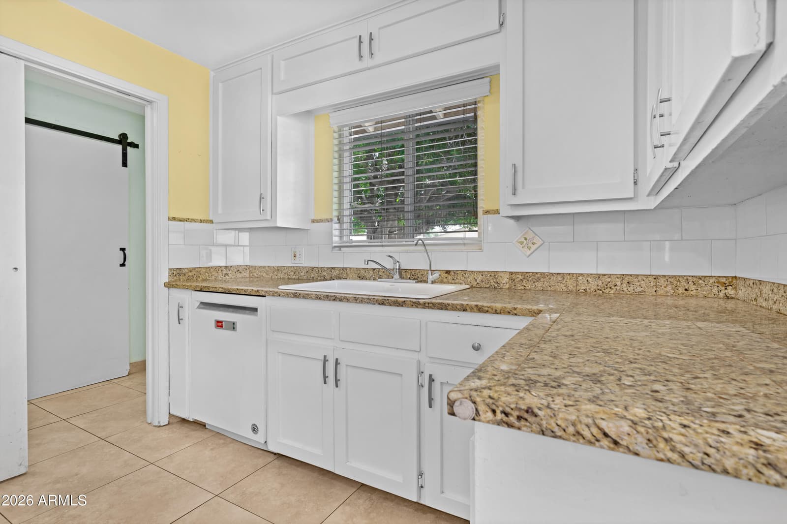 6308 N 13TH Place, Phoenix, AZ 85014 — photo 12 of 32