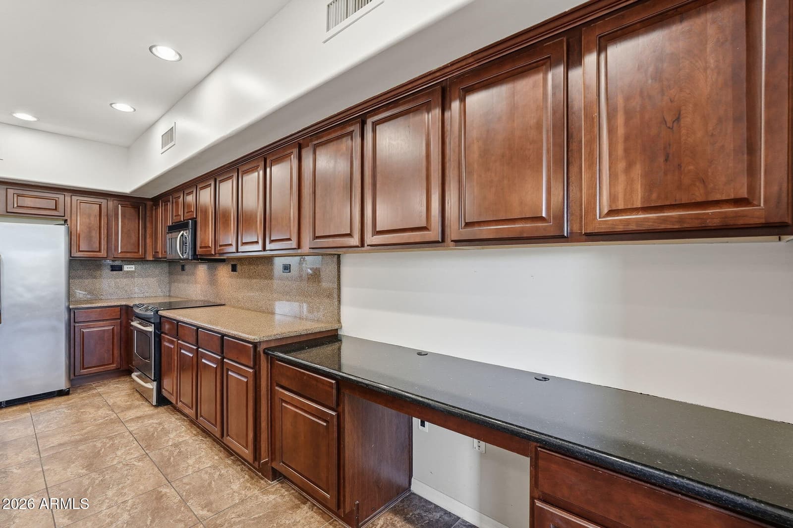20660 N 40TH Street 2096, Phoenix, AZ 85050 — photo 4 of 24