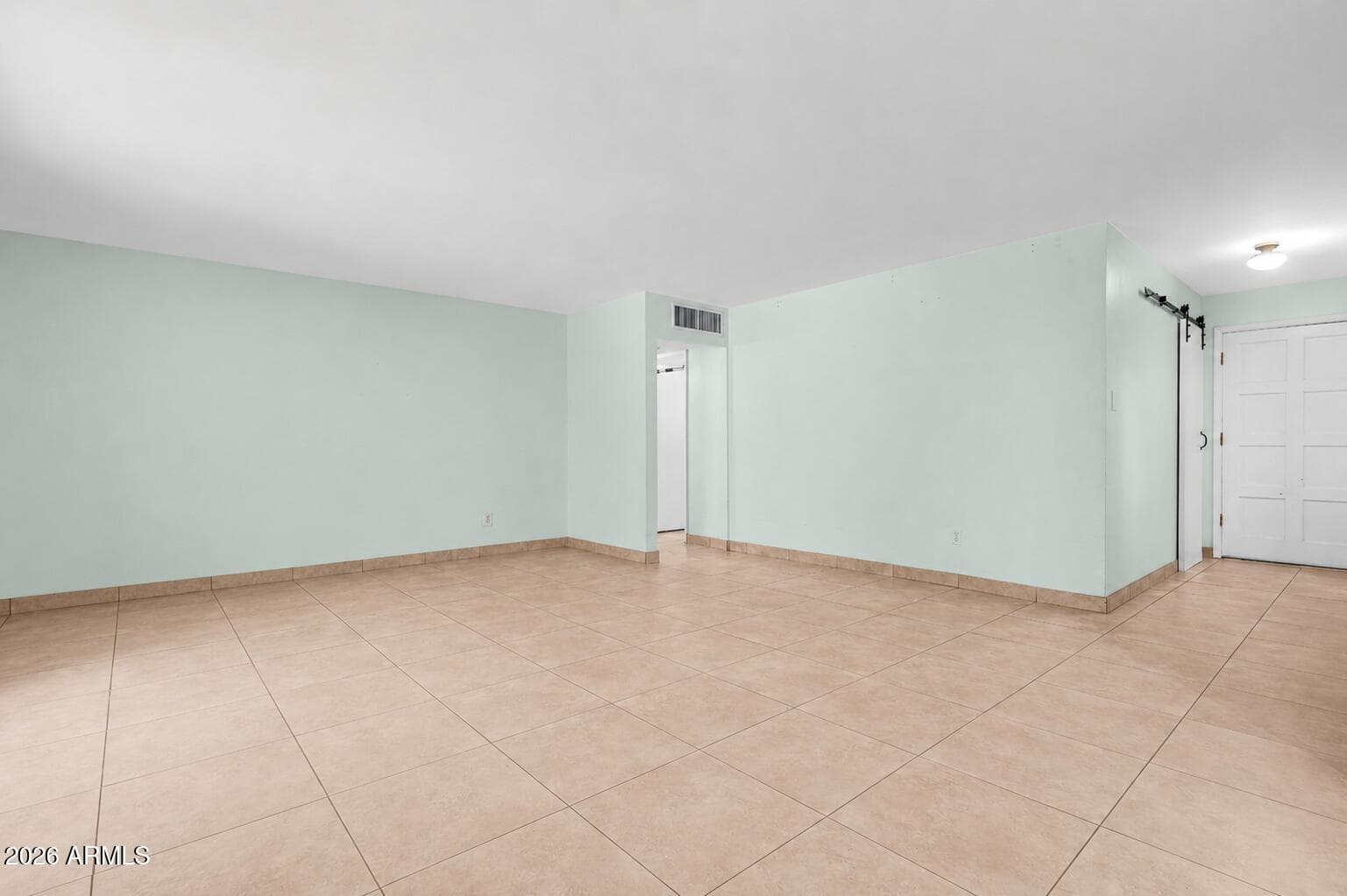 6308 N 13TH Place, Phoenix, AZ 85014 — photo 5 of 32