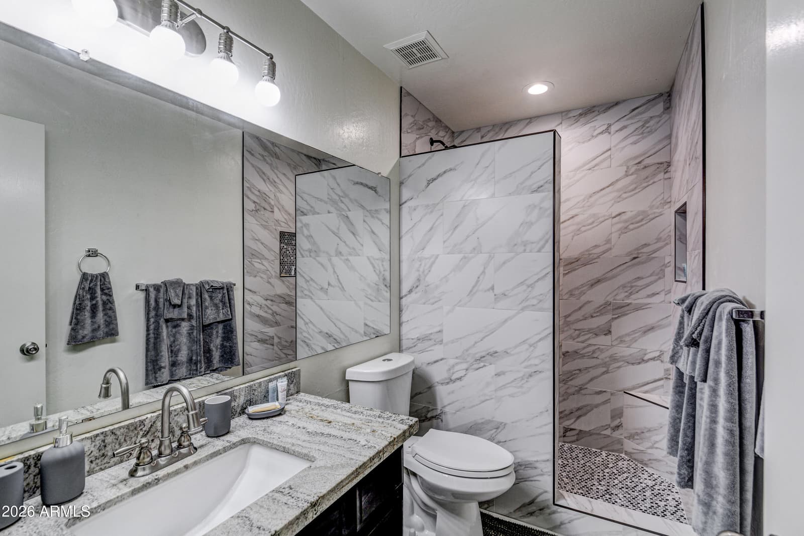9164 W LUDLOW Drive, Peoria, AZ 85381 — photo 11 of 21