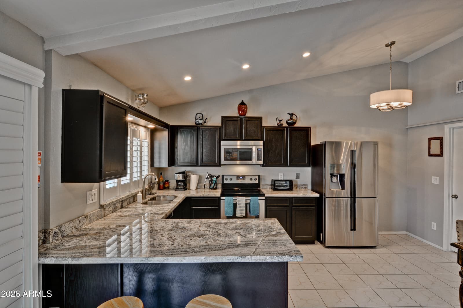 9164 W LUDLOW Drive, Peoria, AZ 85381 — photo 5 of 21