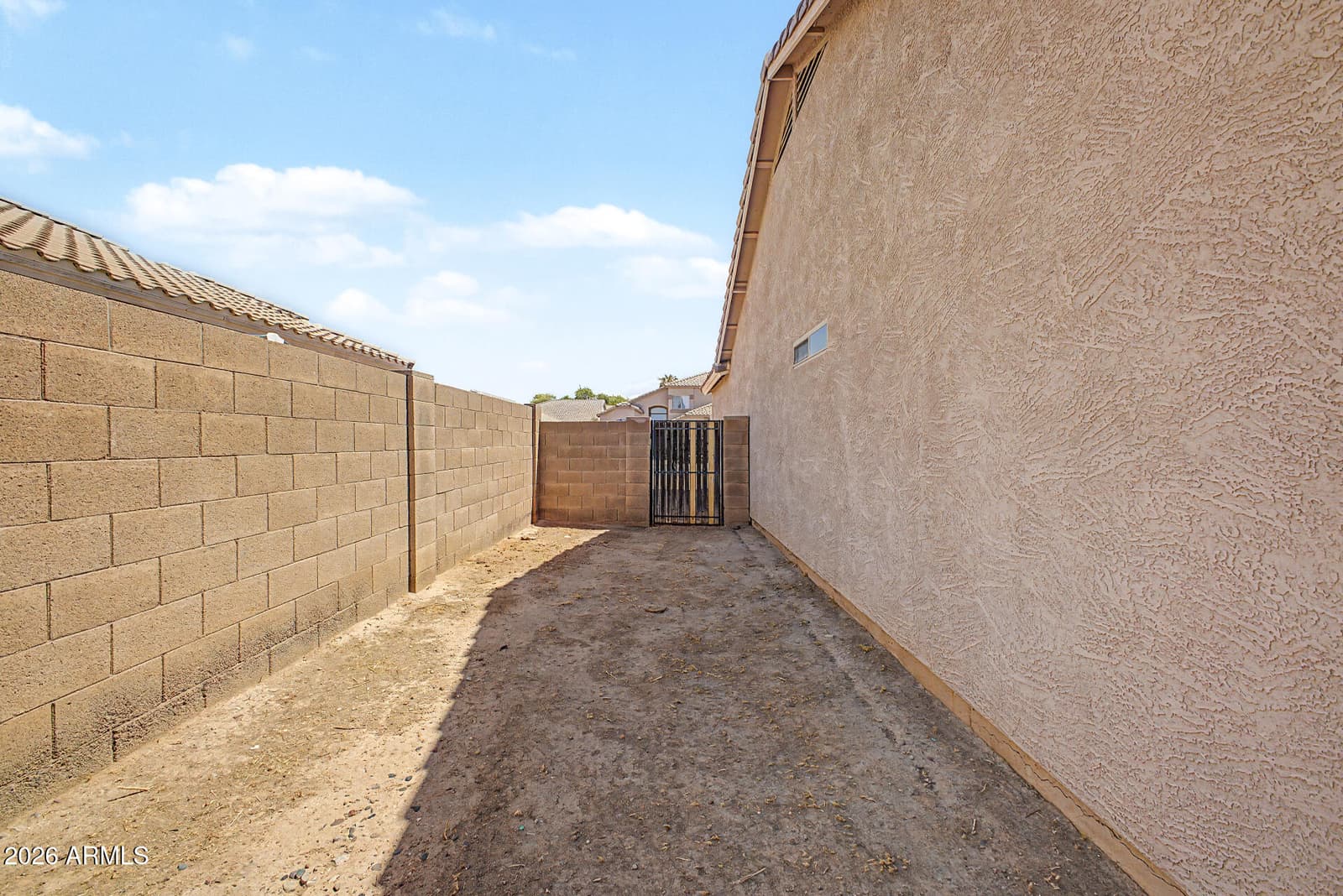 6546 W CORDES Road, Phoenix, AZ 85043 — photo 25 of 30