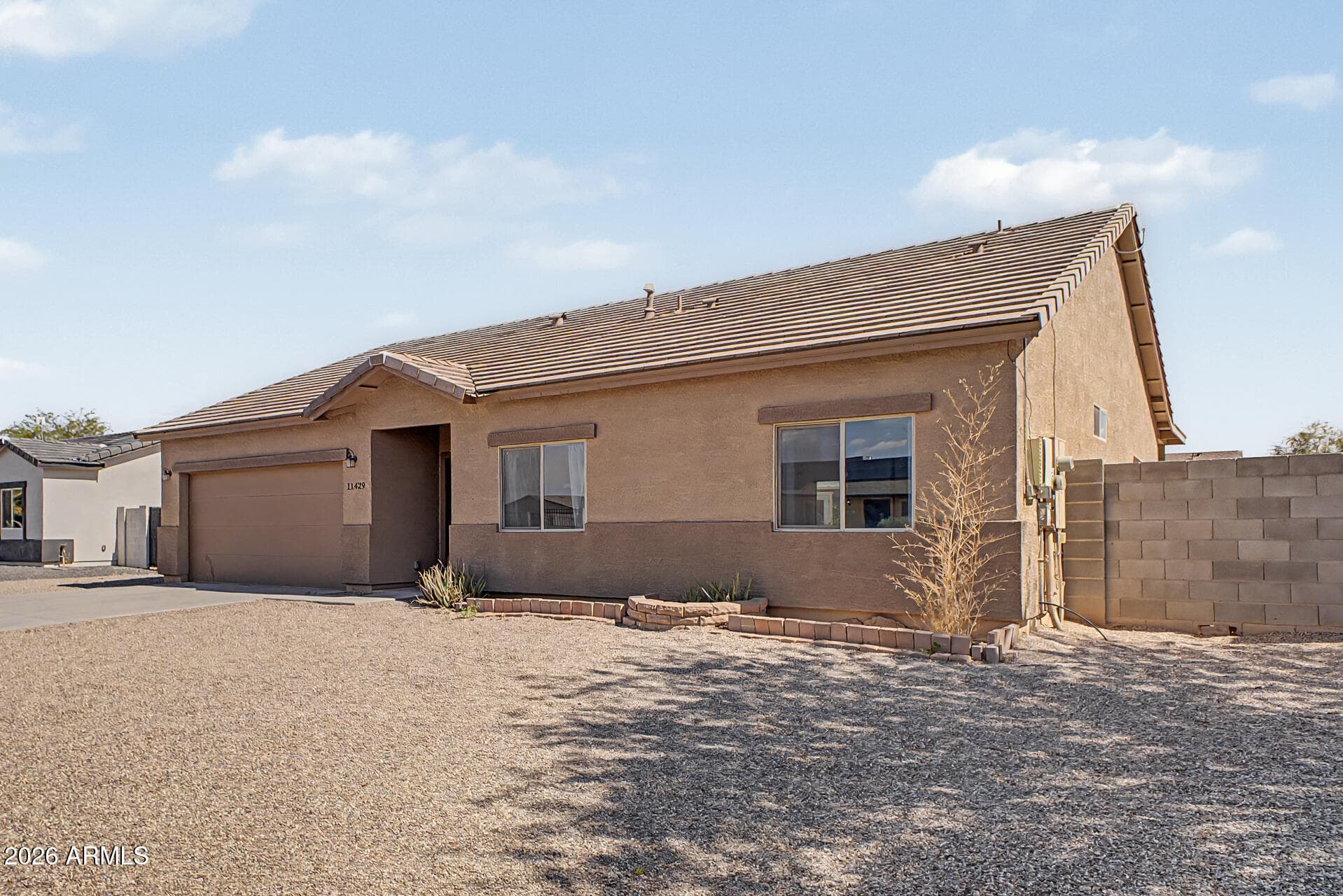 11429 W MADERO Drive, Arizona City, AZ 85123 — photo 4 of 31