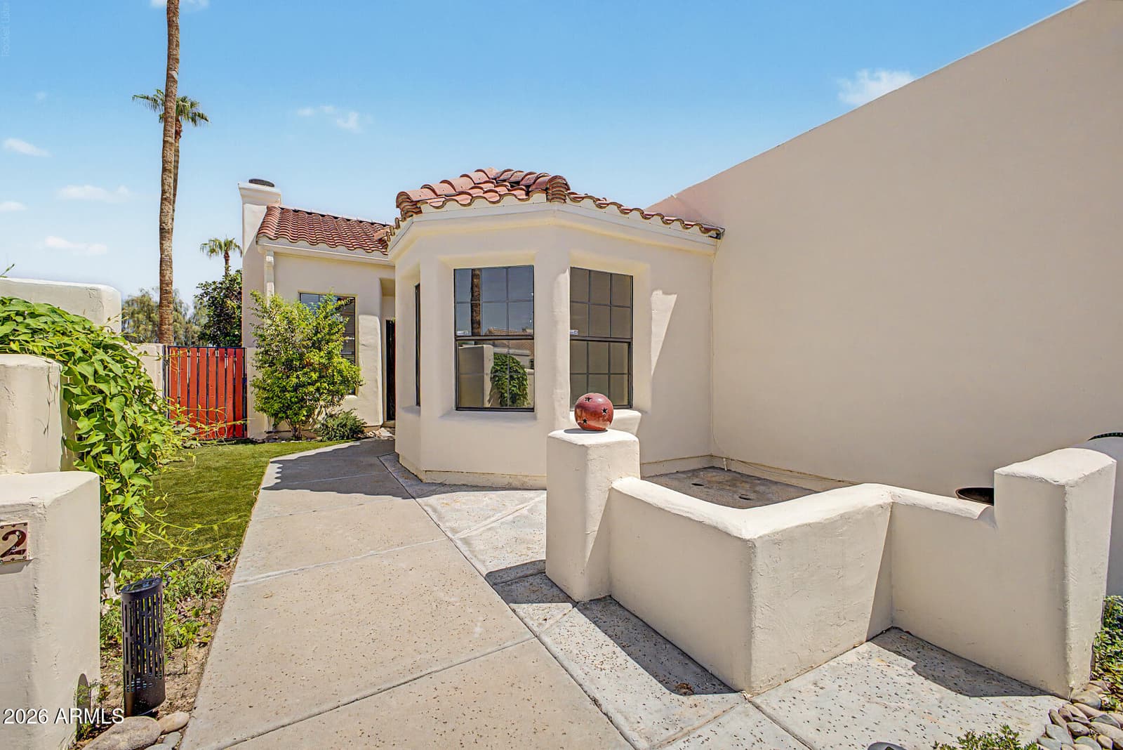 2162 E Loma Vista Drive, Tempe, AZ 85282 — photo 4 of 43