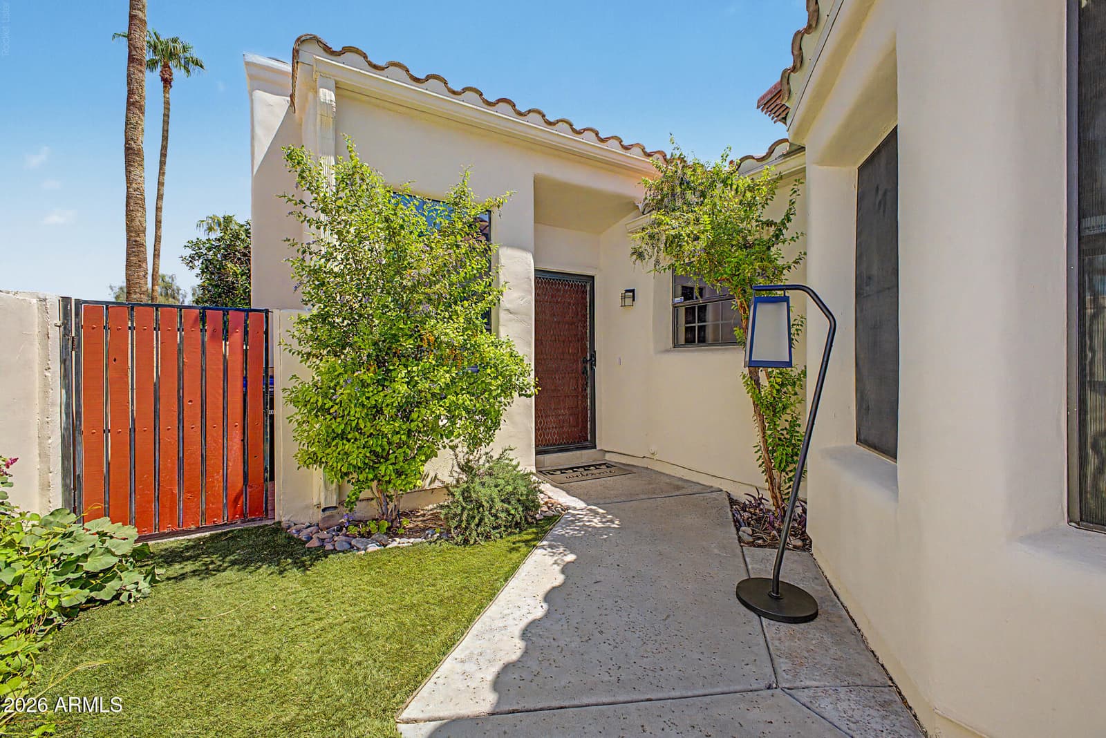 2162 E Loma Vista Drive, Tempe, AZ 85282 — photo 5 of 43