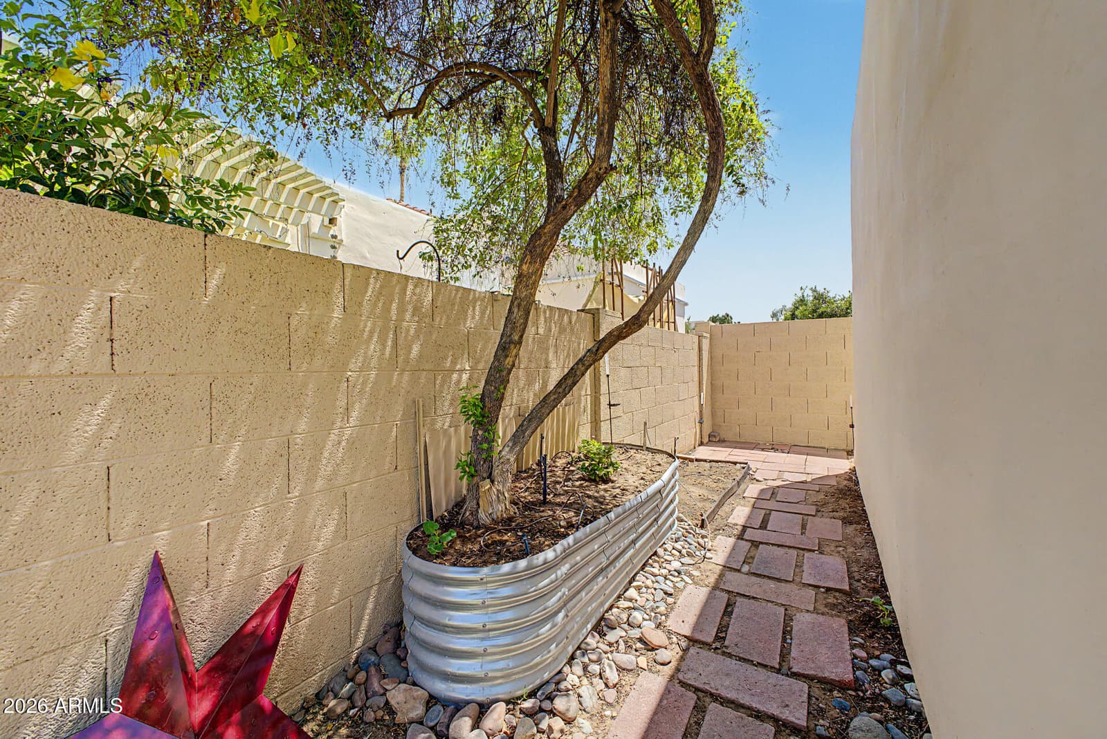 2162 E Loma Vista Drive, Tempe, AZ 85282 — photo 38 of 43