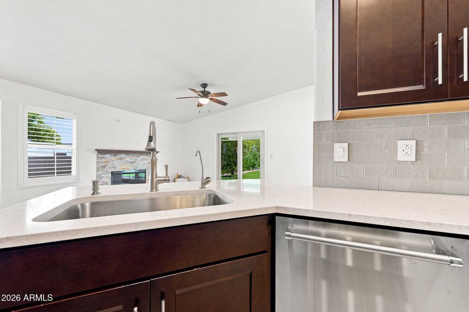 5519 E GRANDVIEW Road, Scottsdale, AZ 85254 — photo 15 of 59