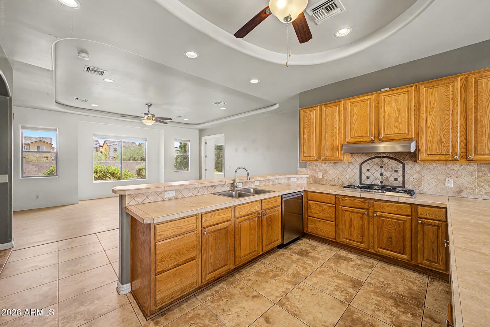 4550 E PRINCESS Drive, Mesa, AZ 85205 — photo 9 of 42