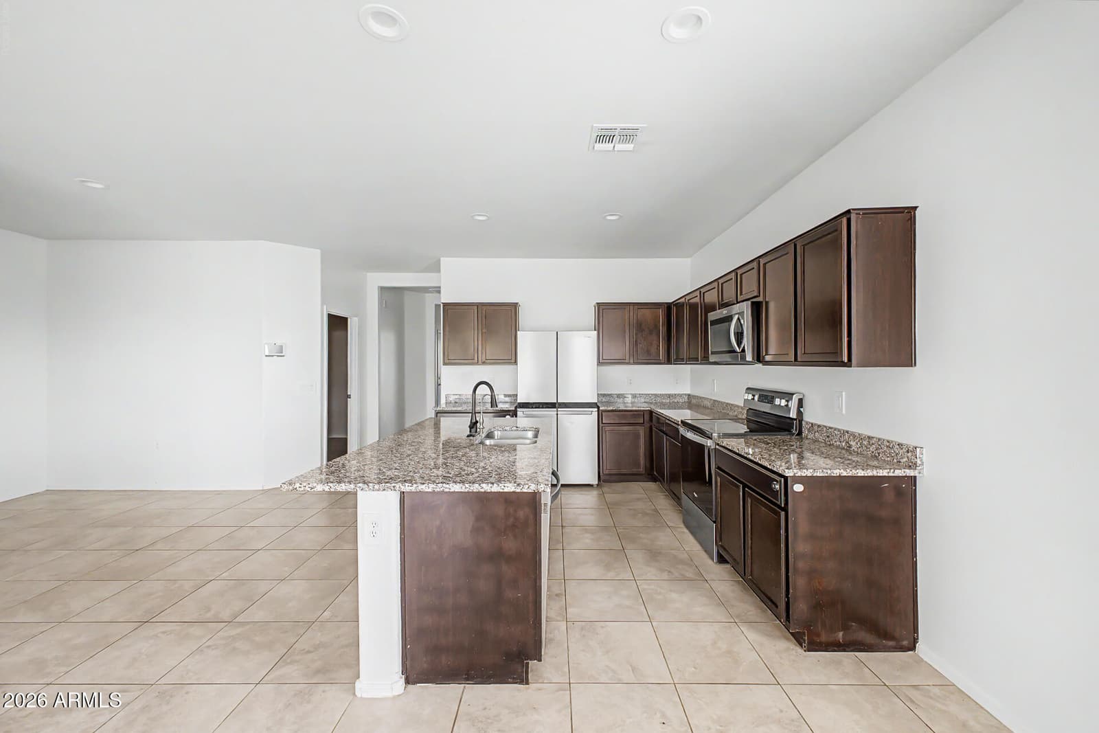 1896 W CENTRAL Avenue, Coolidge, AZ 85128 — photo 8 of 27
