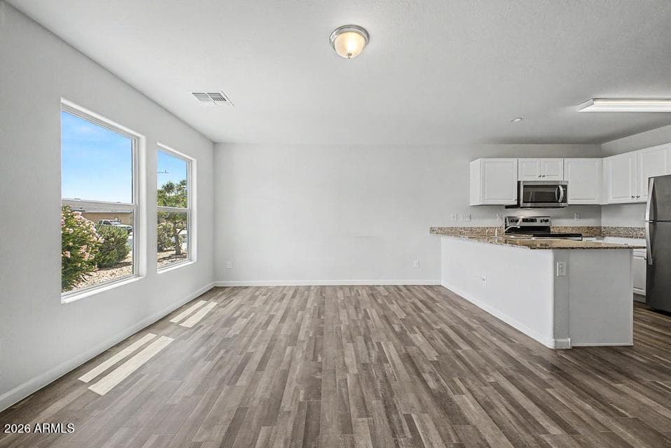 322 E WATSON Place, Casa Grande, AZ 85122 — photo 13 of 30